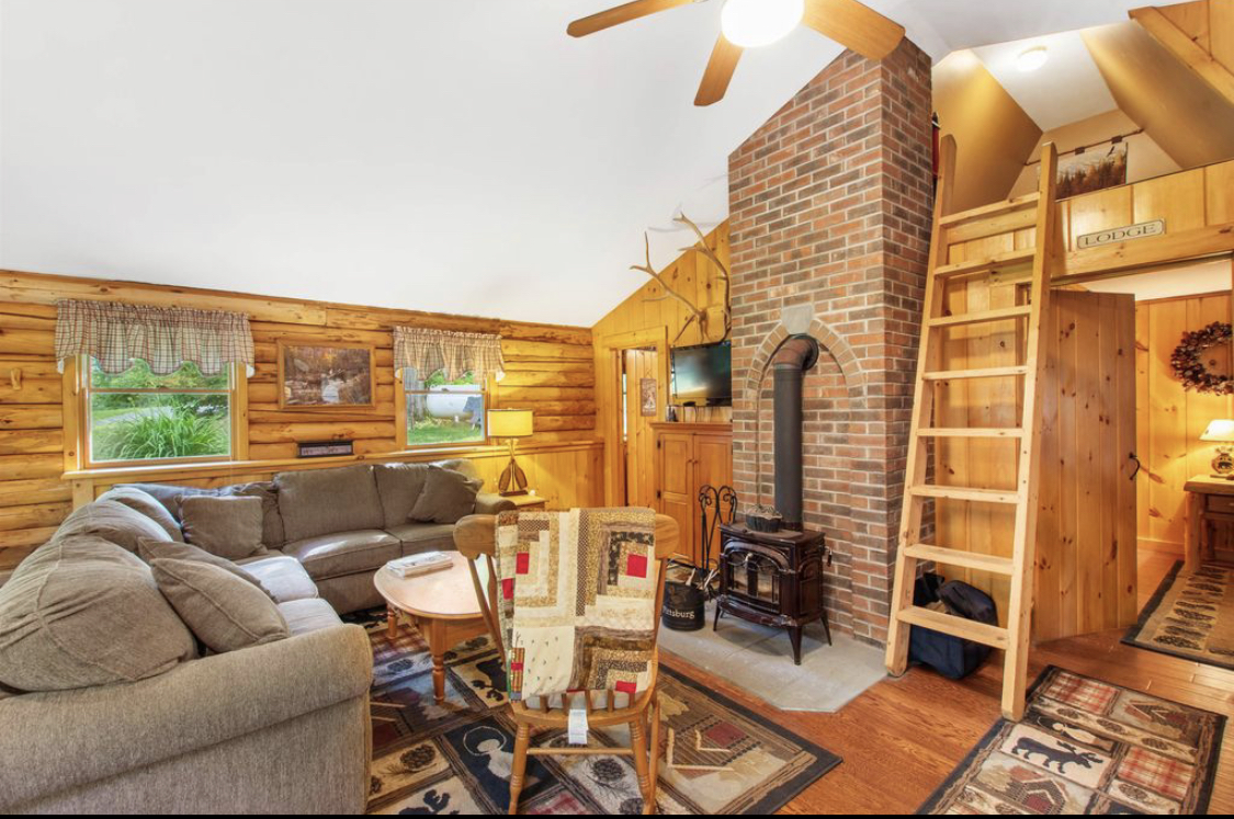 Log Cabin w/trail access. ATV Rentals Avail. Cabins for Rent in Pittsburg, New Hampshire