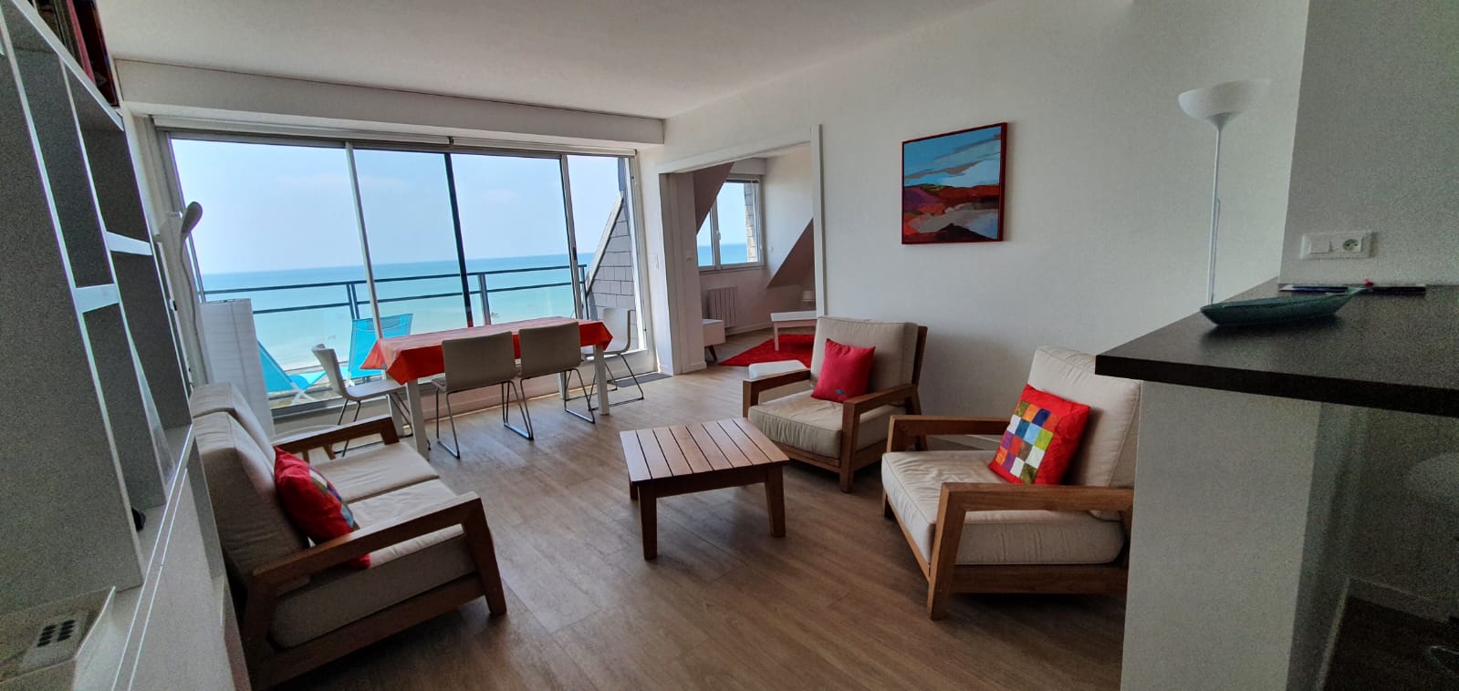 Bright apartment between sky and sea