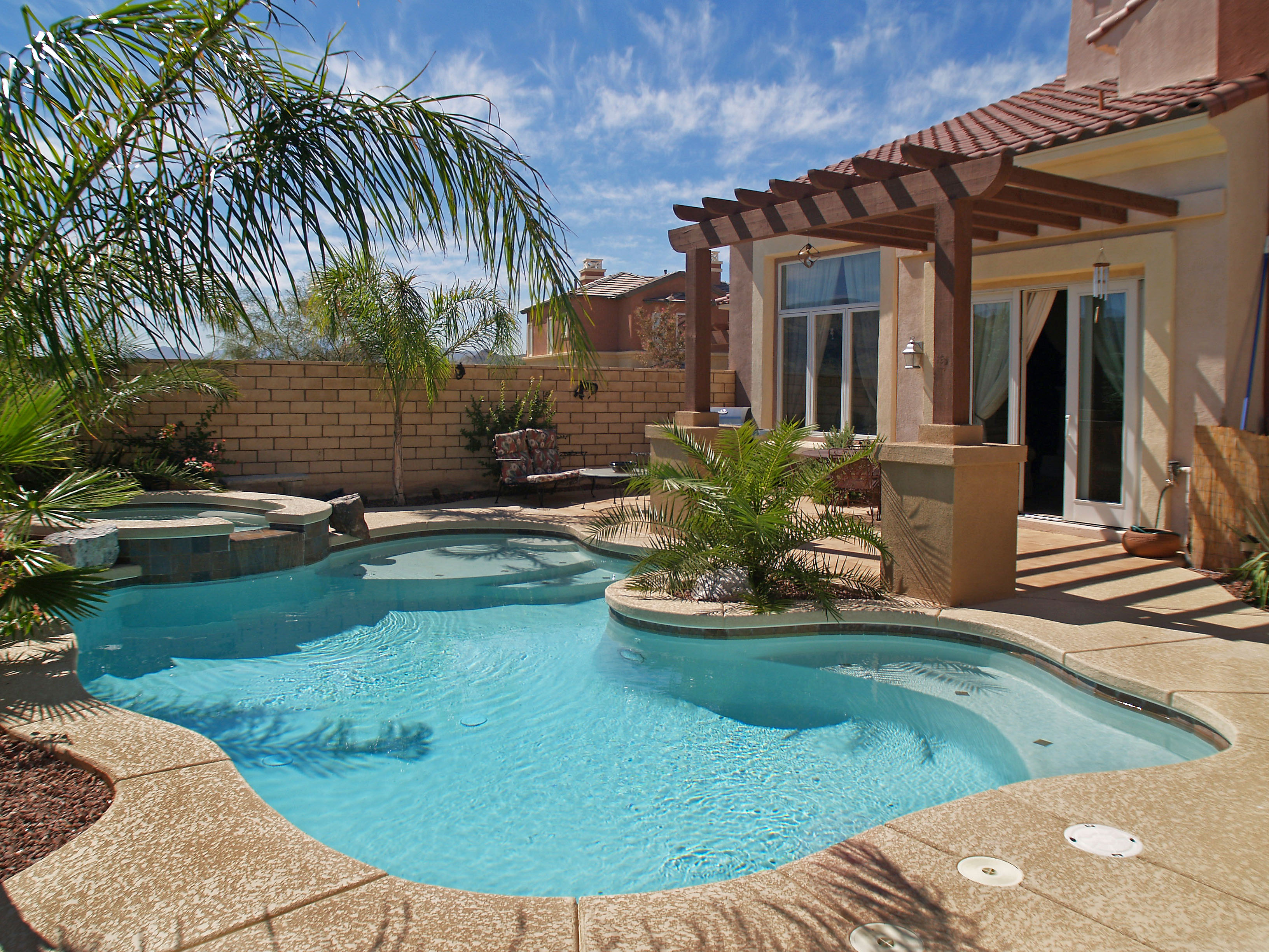 Entire RESIDENCE! Private Pool & Patio from $565 in City of Henderson, Clark County Nv