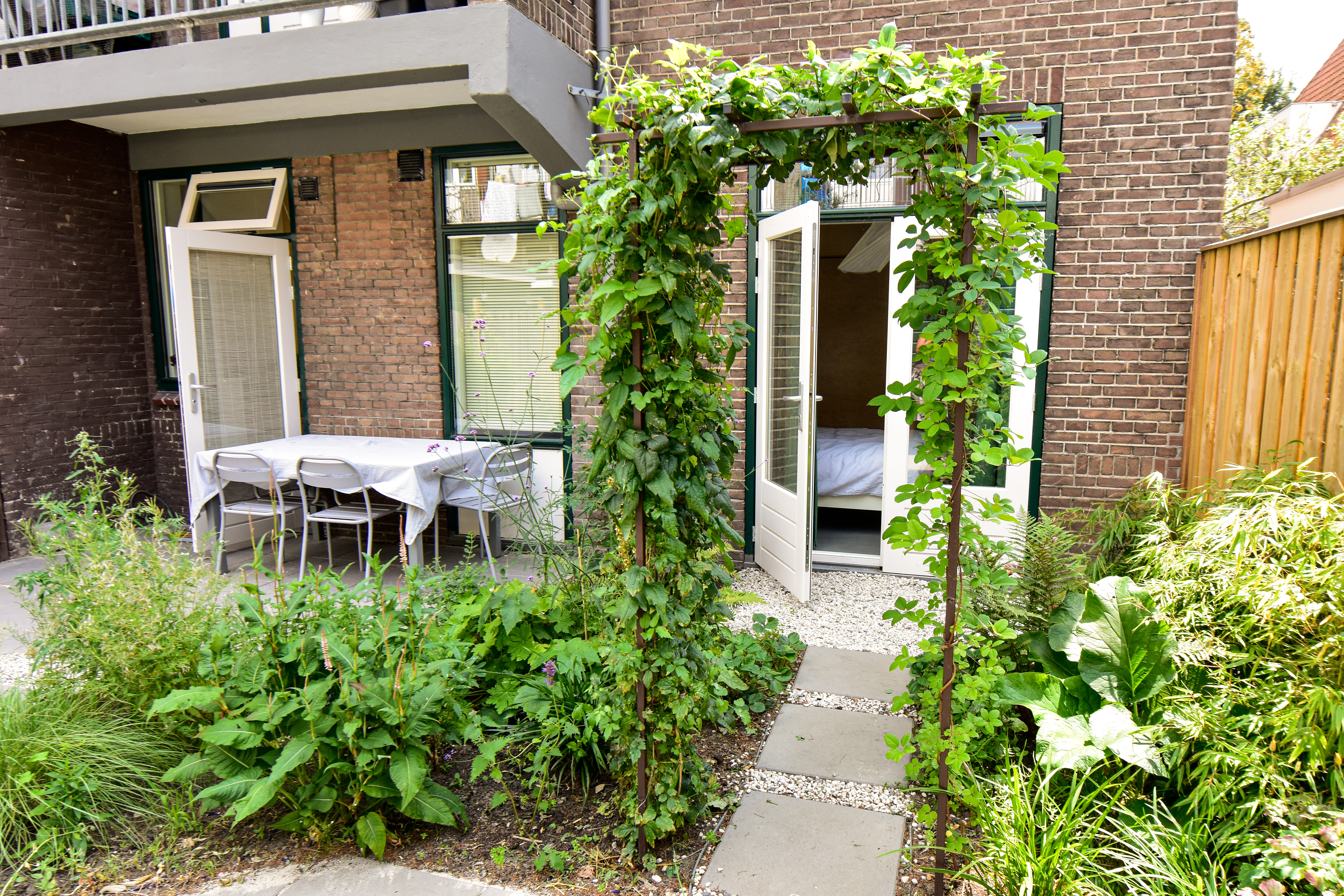 Central and quiet - design house with garden — Amsterdam stay