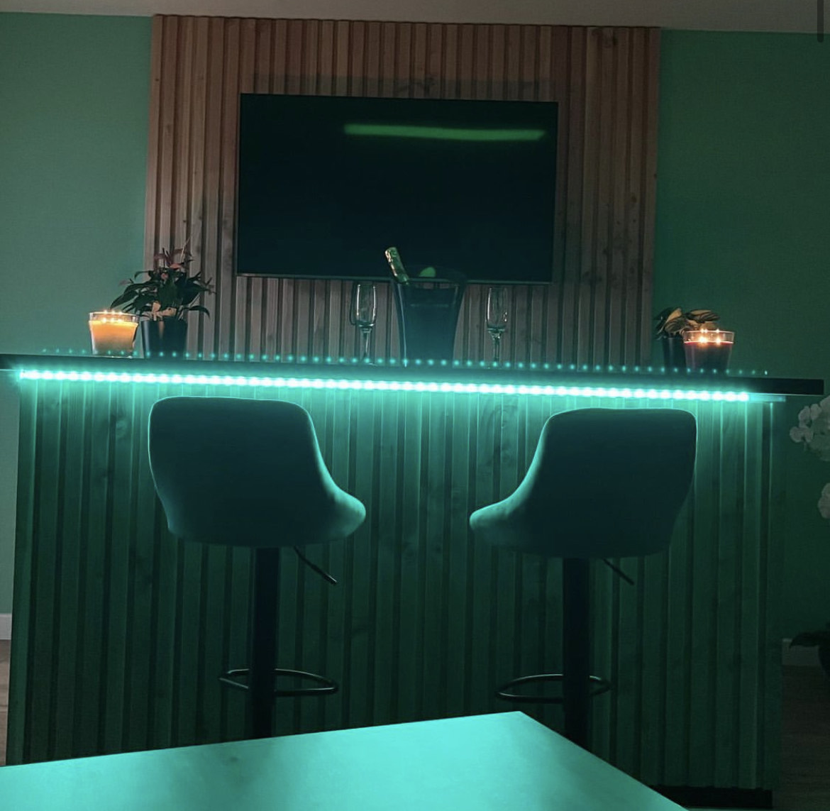 Stunning 55m2 Love Room in Saint Nazaire.