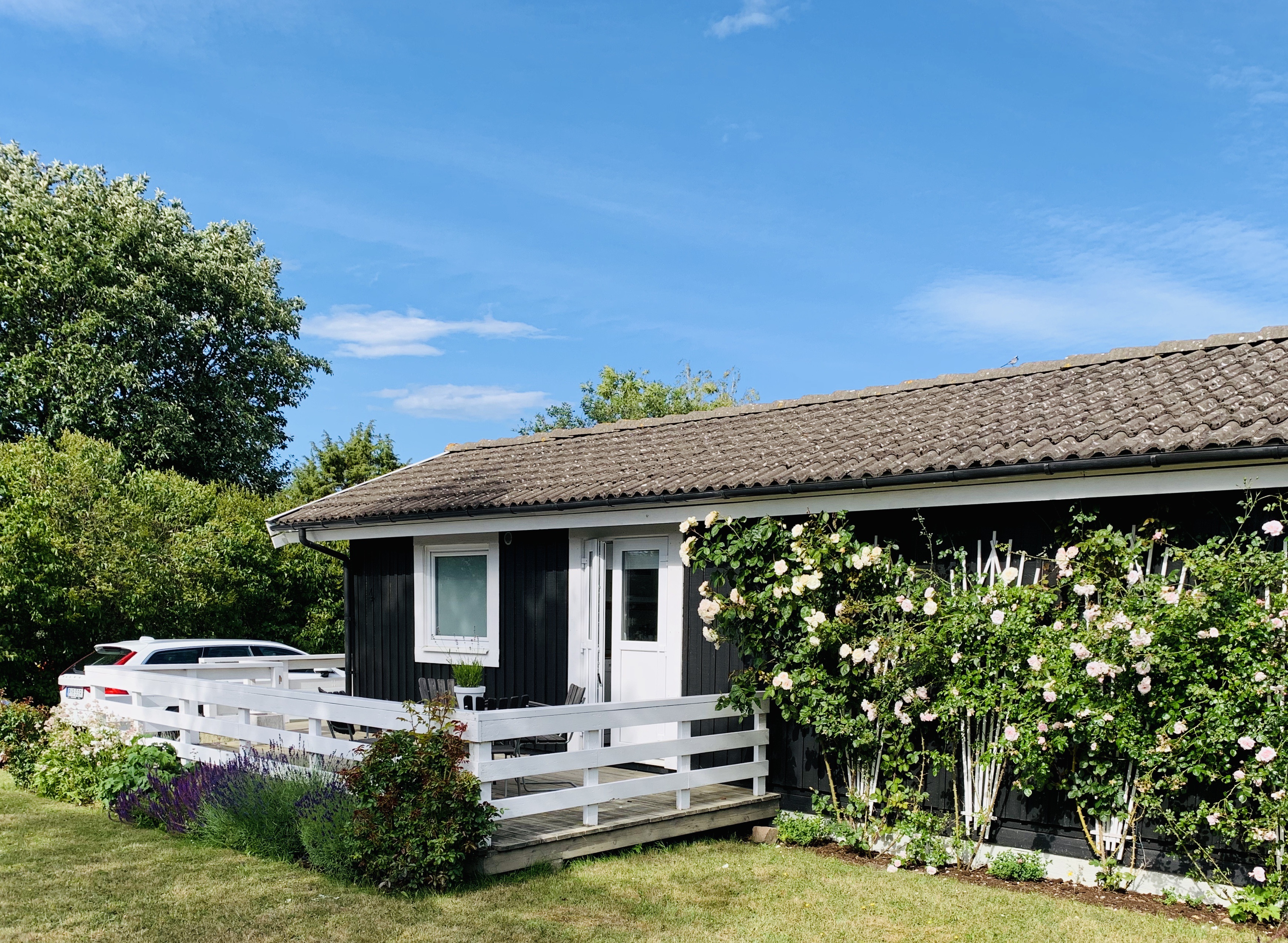 Nice summer cottage in Djupvik
