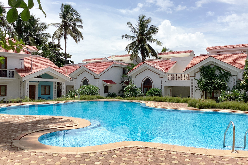 Family-friendly pool view apt, 8 mins Baga beach