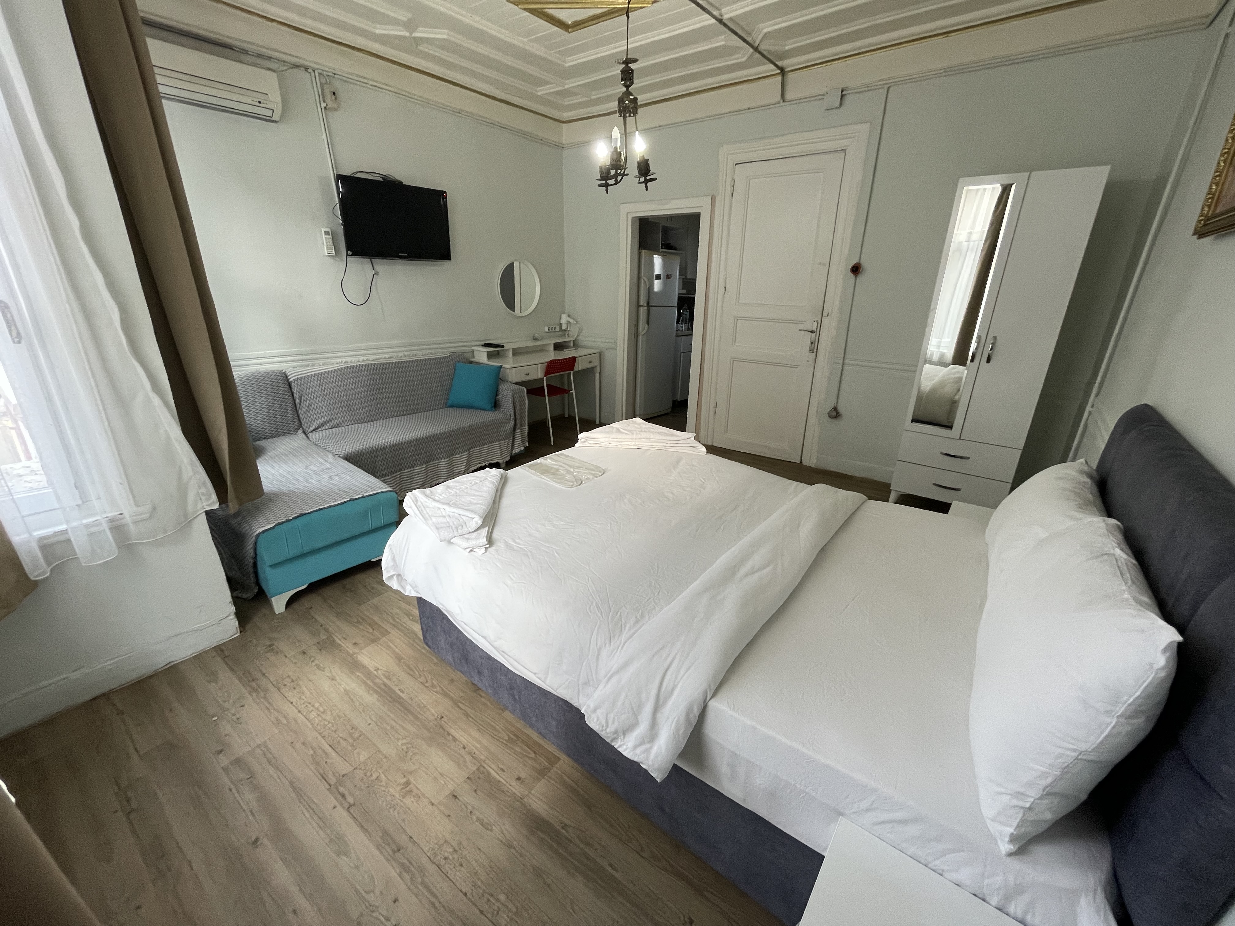 Studio House with Sea View Bathroom