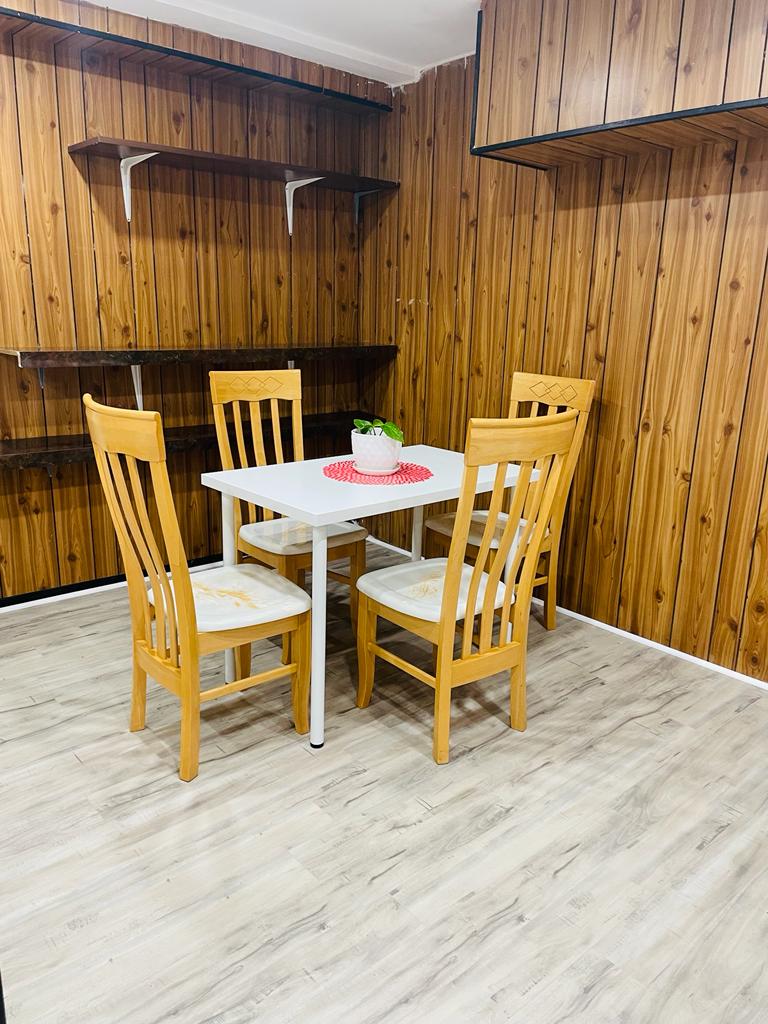 Studio Basement Apartment,all amenities. Townhouses for Rent in