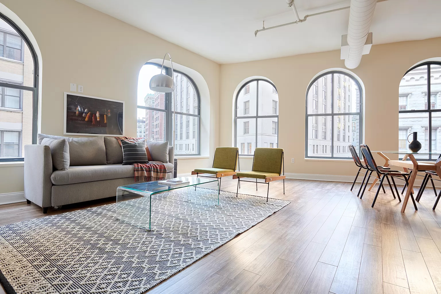 Spacious 2br FIDI District | Centrally Located!