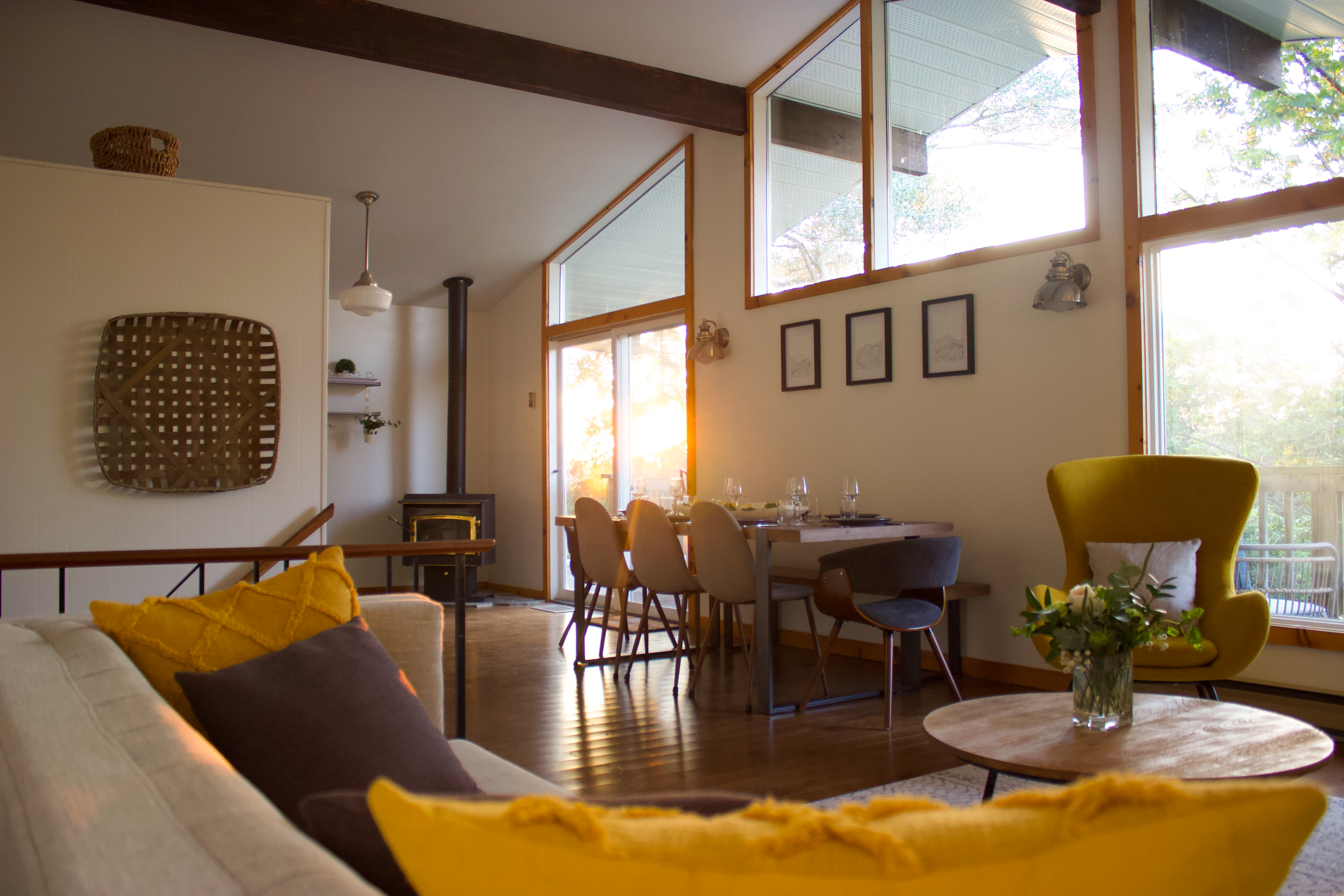 Chalet by the Bay  - close to beach & ski!