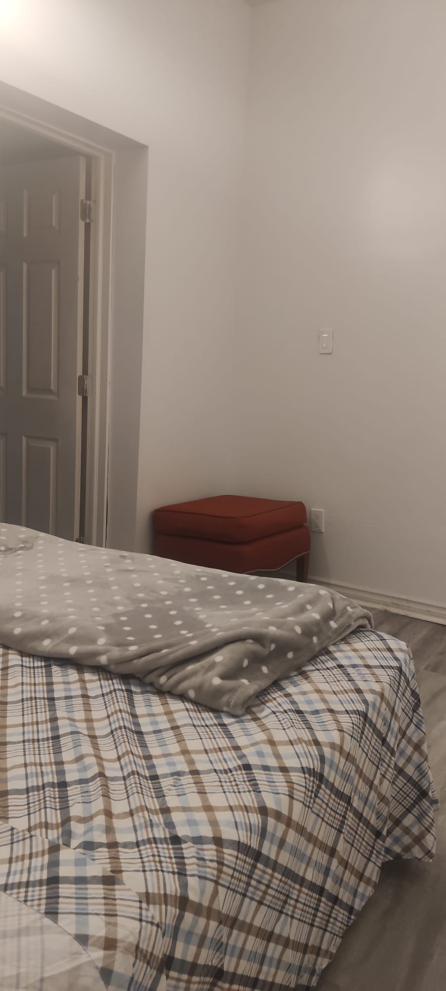 Cozy, Private, Walkout Rental Unit by the Bay Apartments for Rent in