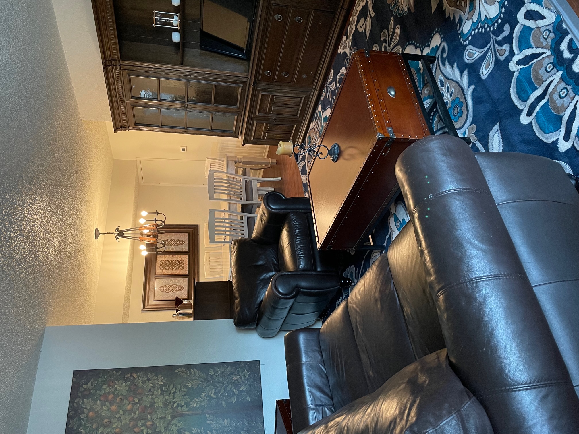 Charming 3 bedroom first floor apartment 6A Apartments for Rent in