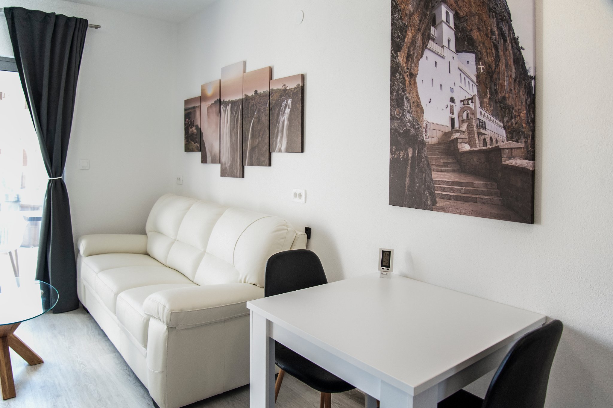 NEW 2nd floor APARTMENT BY THE BOARDWALK!