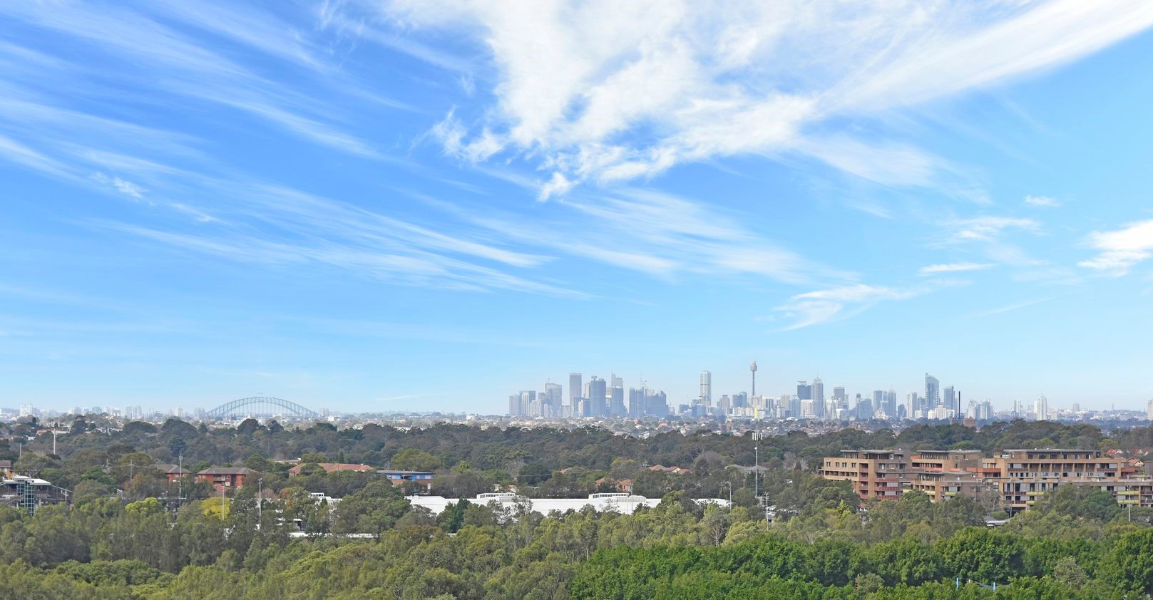 High floor 1BR with the best view Olym Pk offers