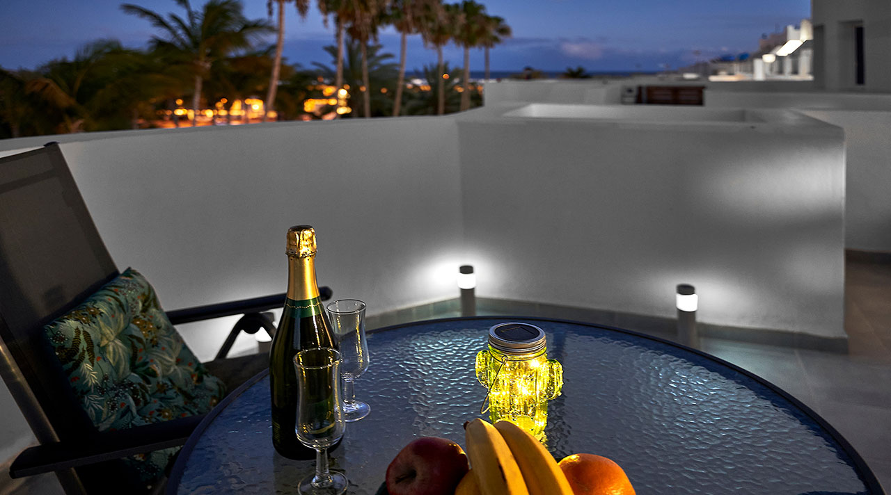 Casa de Cactus  /2 terraces/close to the beach/