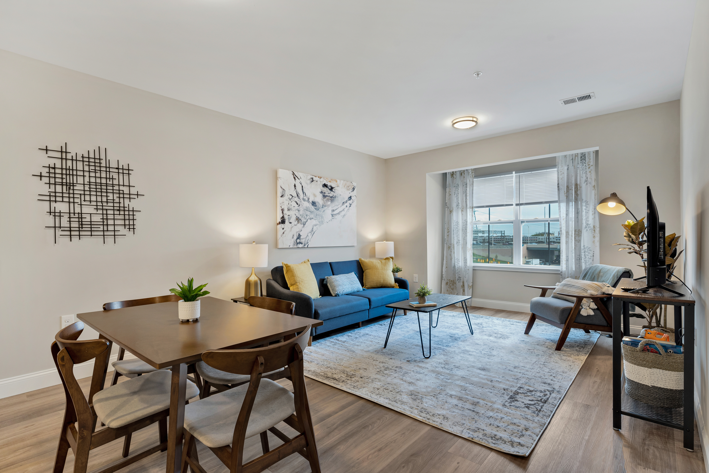 NYC Gateway | Free Parking | Trains/Airport in Central, Newark