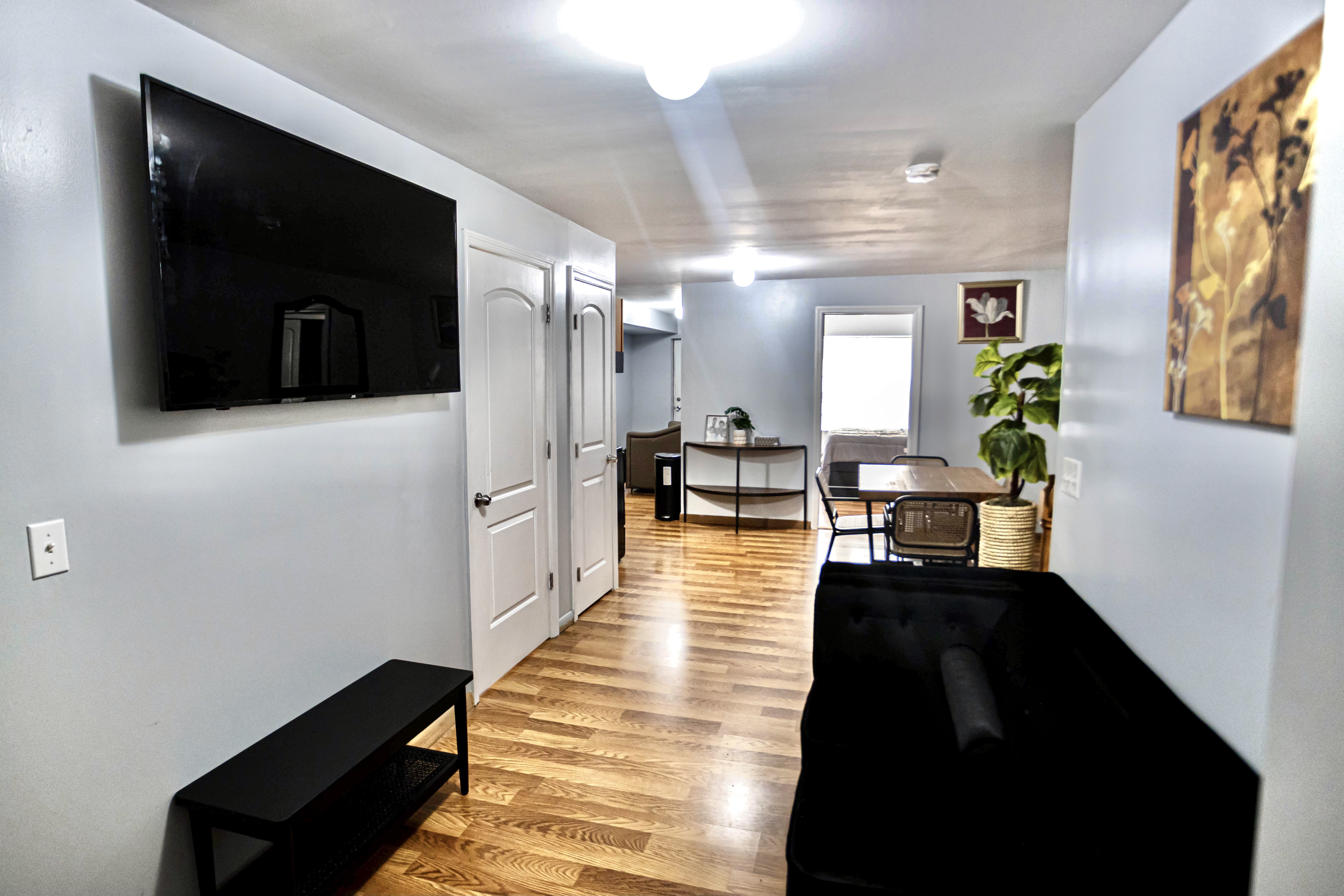 Lovely Loft 1-bed 1-bath Newark/EWR Mins from NYC in West, Newark