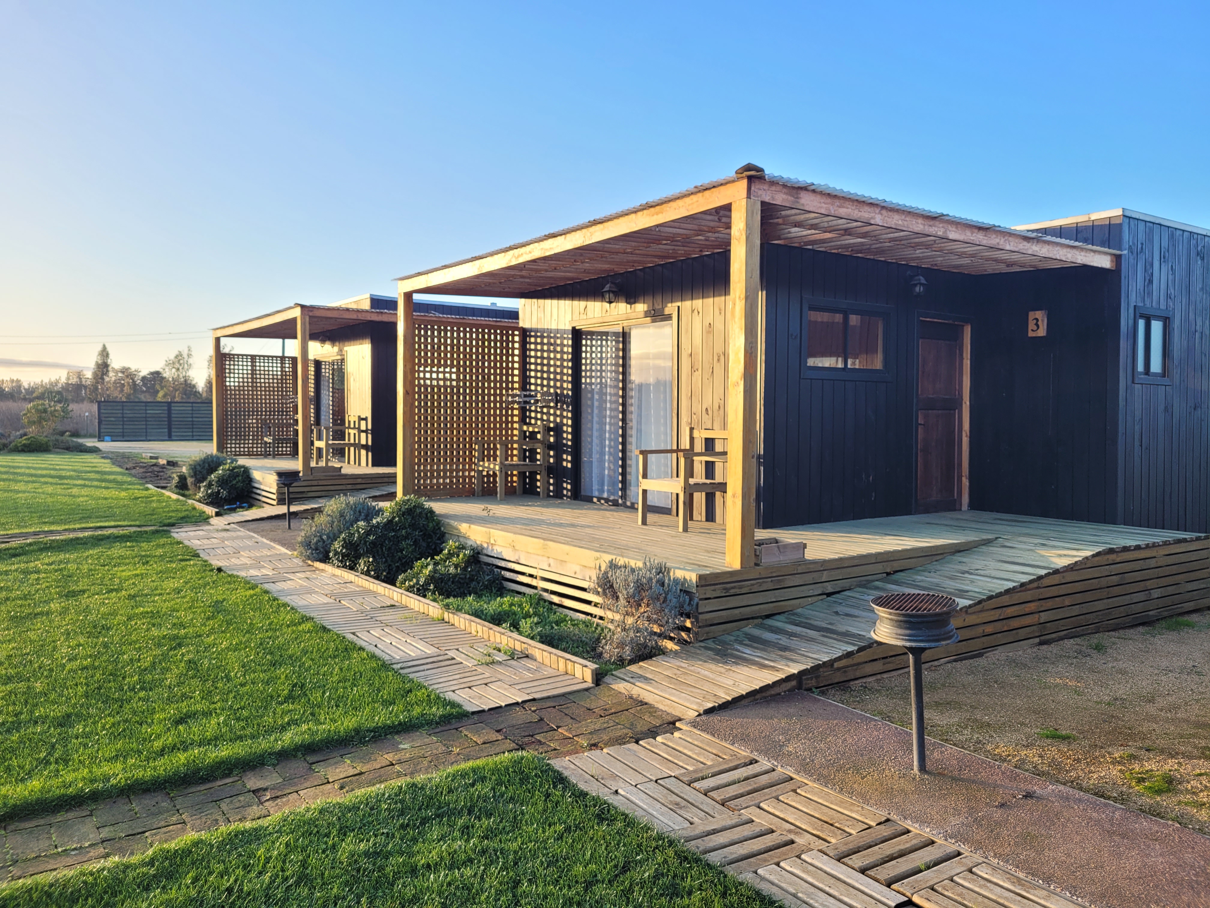 Cottage with pool in Complejo Natural Totorales