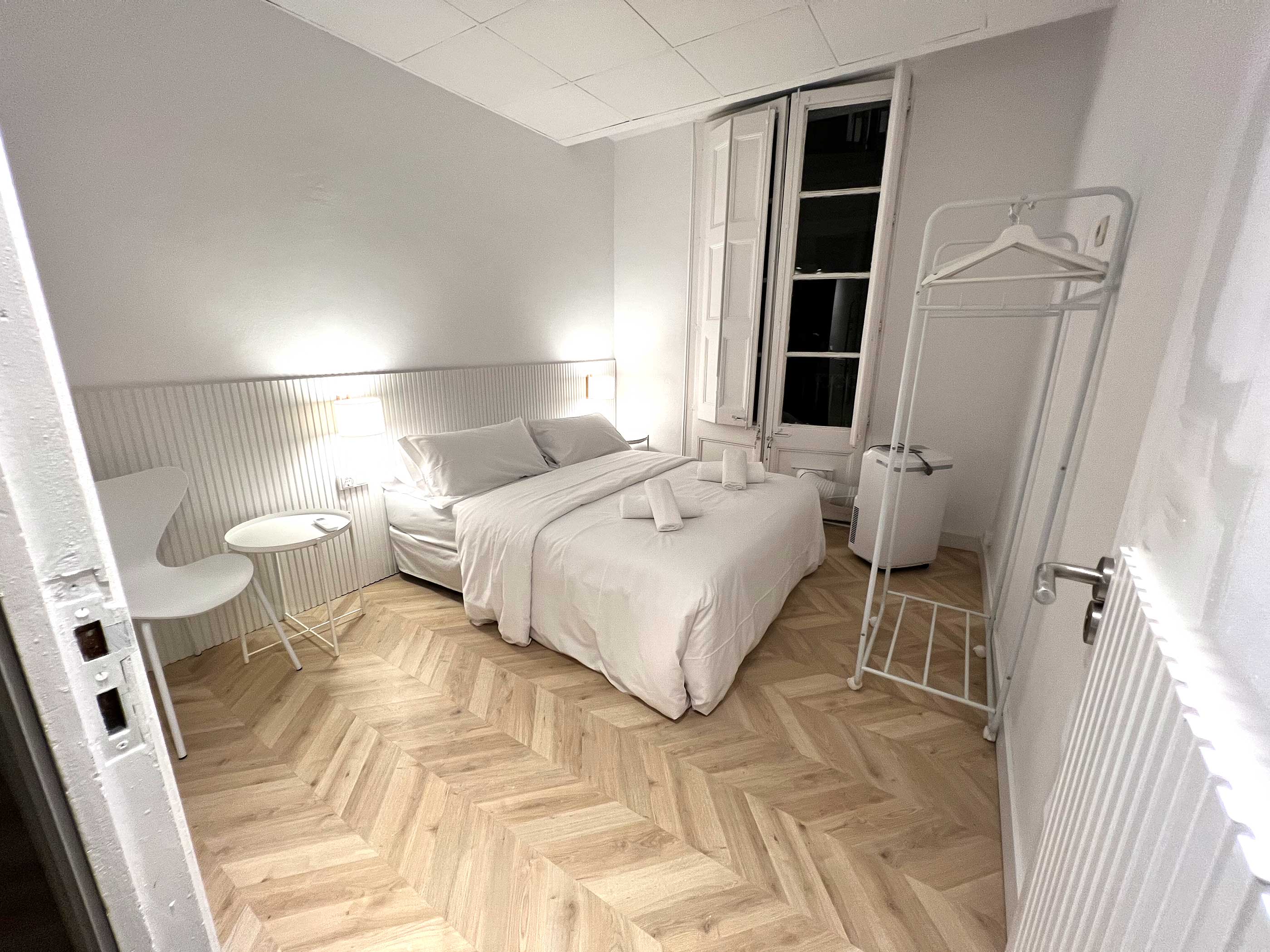 Gothic district Double Room Shared Bathroom