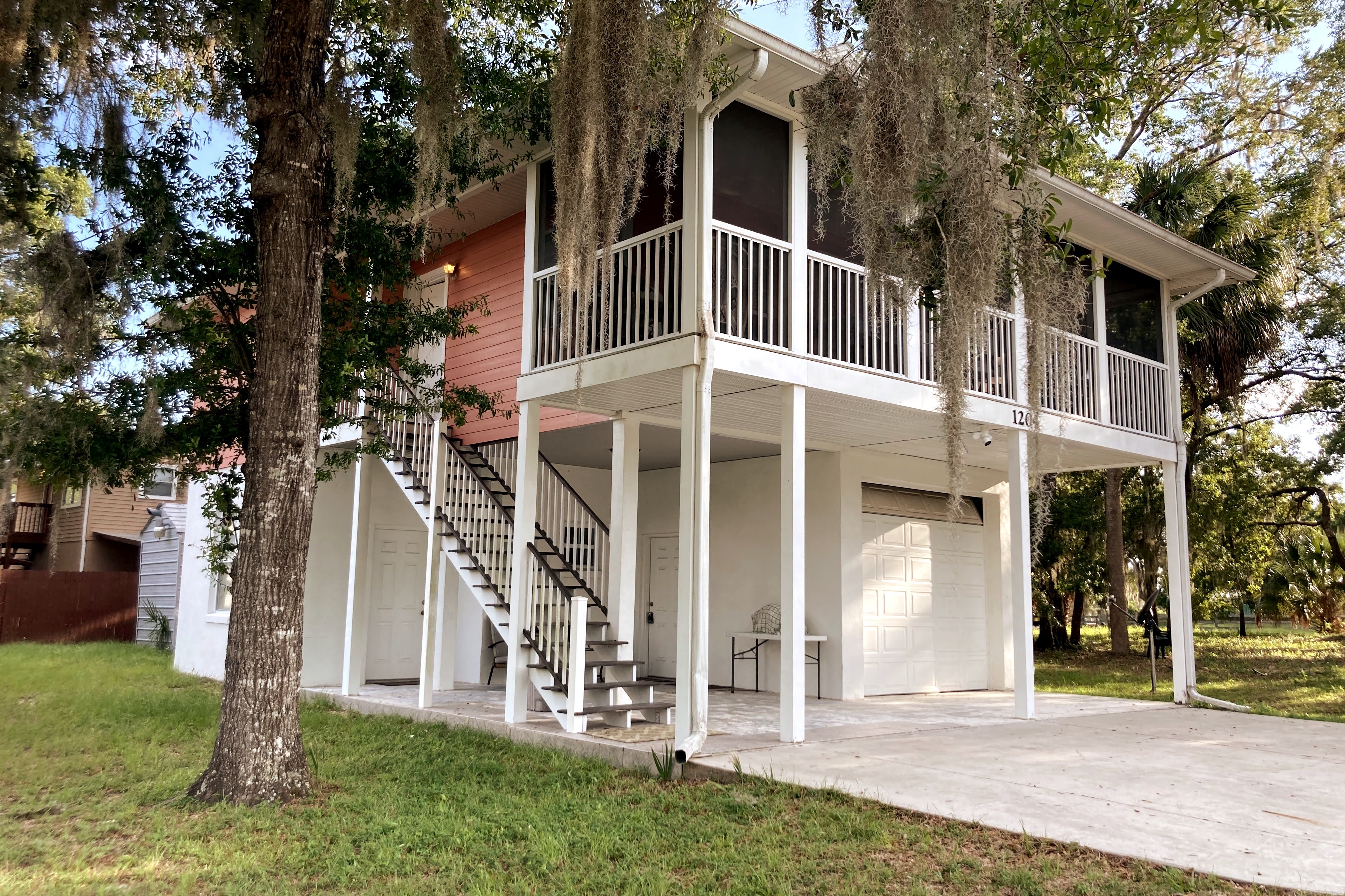 Marina Loft w/ Extra-Wide Driveway & Large Porch