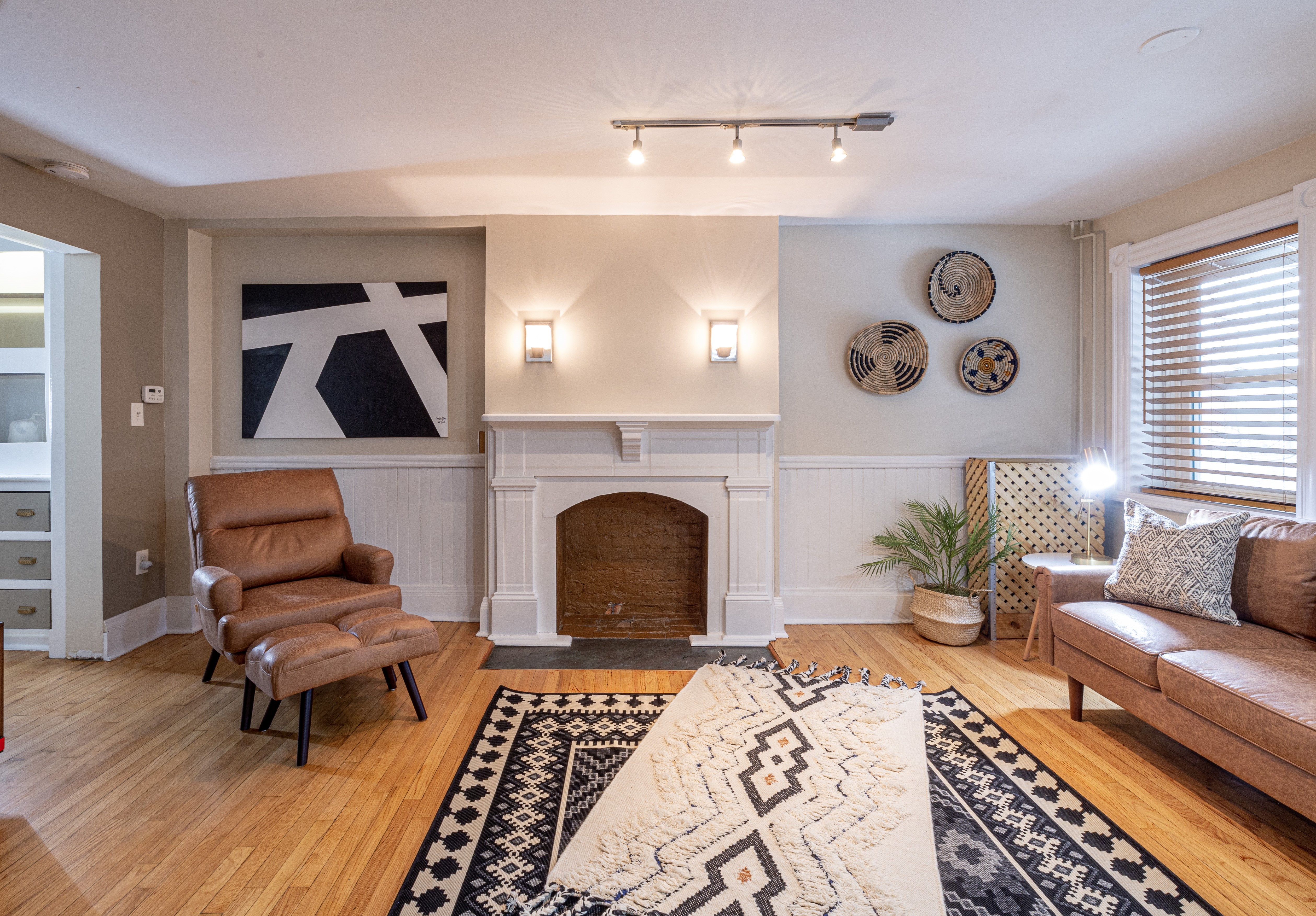 Relax in Style by Washington Park - Free Parking in ELEVENTH WARD, Albany