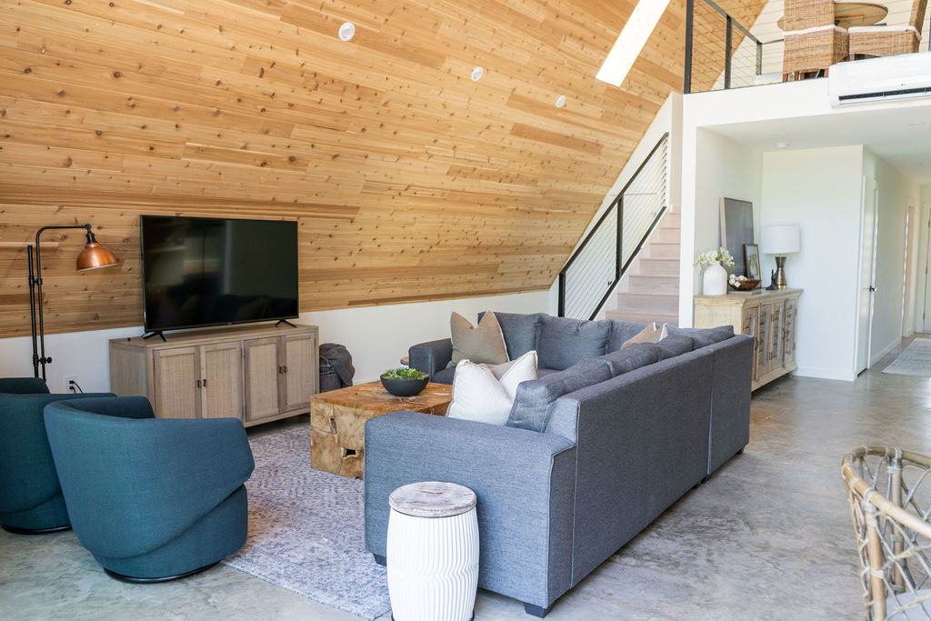 NEW Custom AFRAME/Surrounded by Lake/ Boat Access Vacation homes for