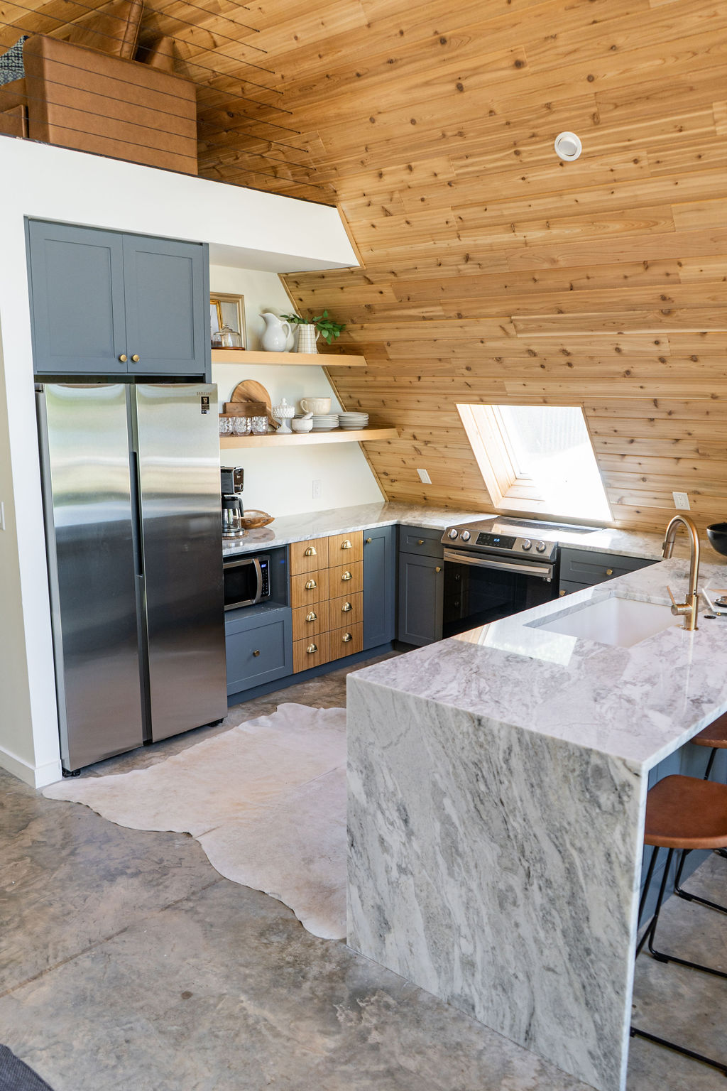 NEW Custom AFRAME/Surrounded by Lake/ Boat Access Vacation homes for