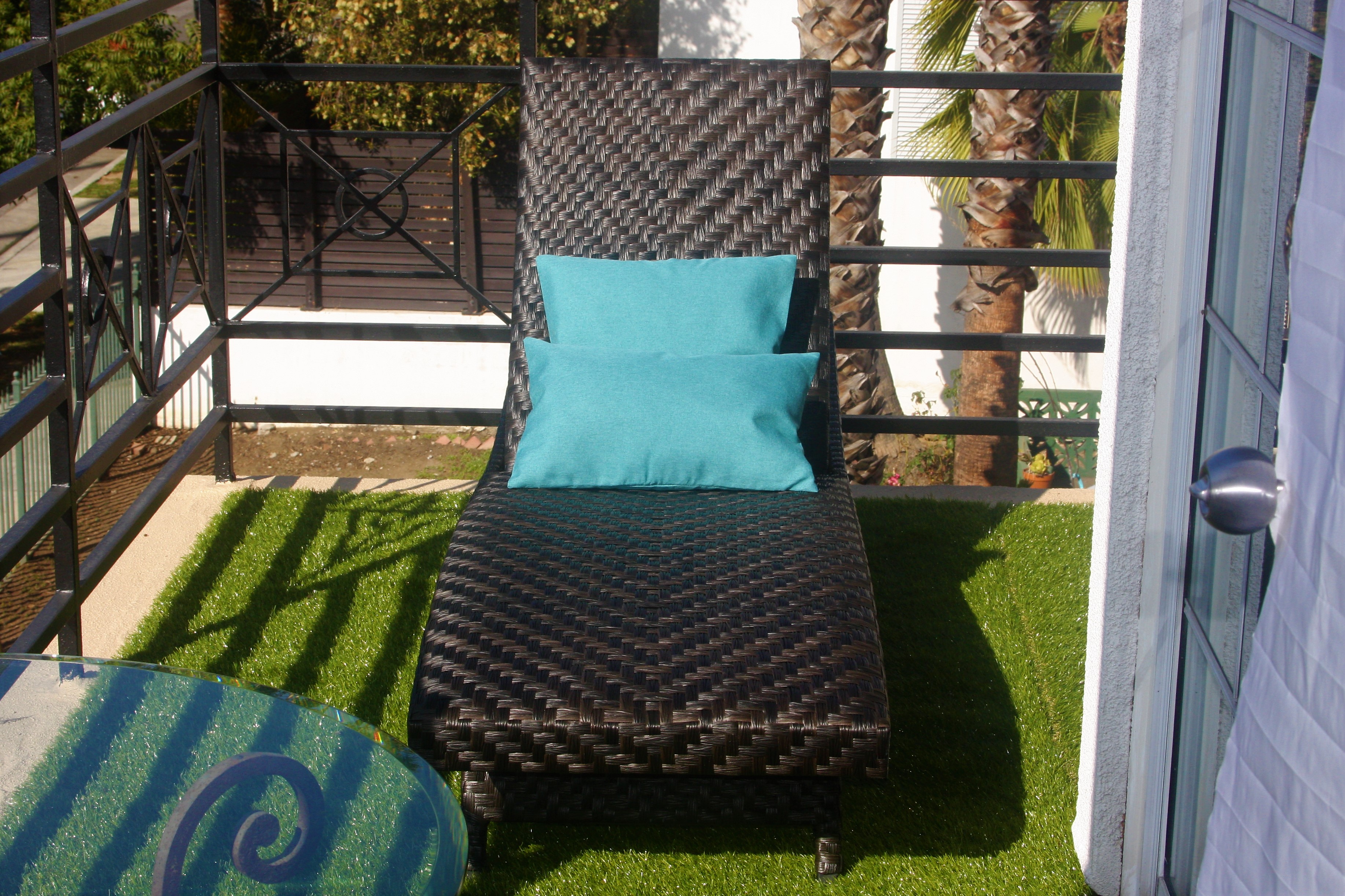 RUN Runyon, Beau Furn Rms Terrace Hollyw Hill View in Hollywood, Los Angeles