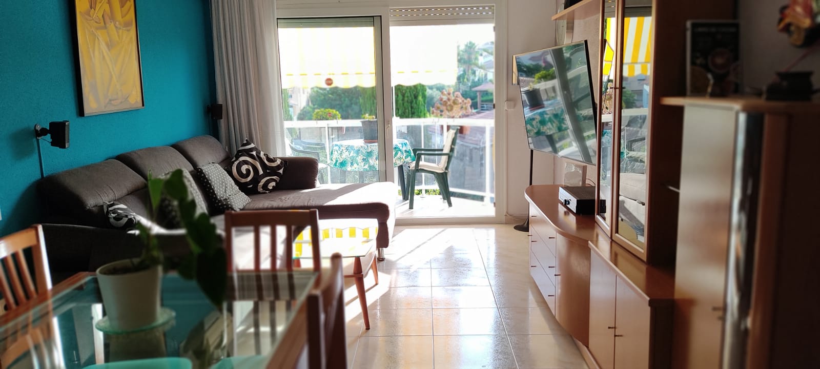 200 meters from beach. Lovely apartment.