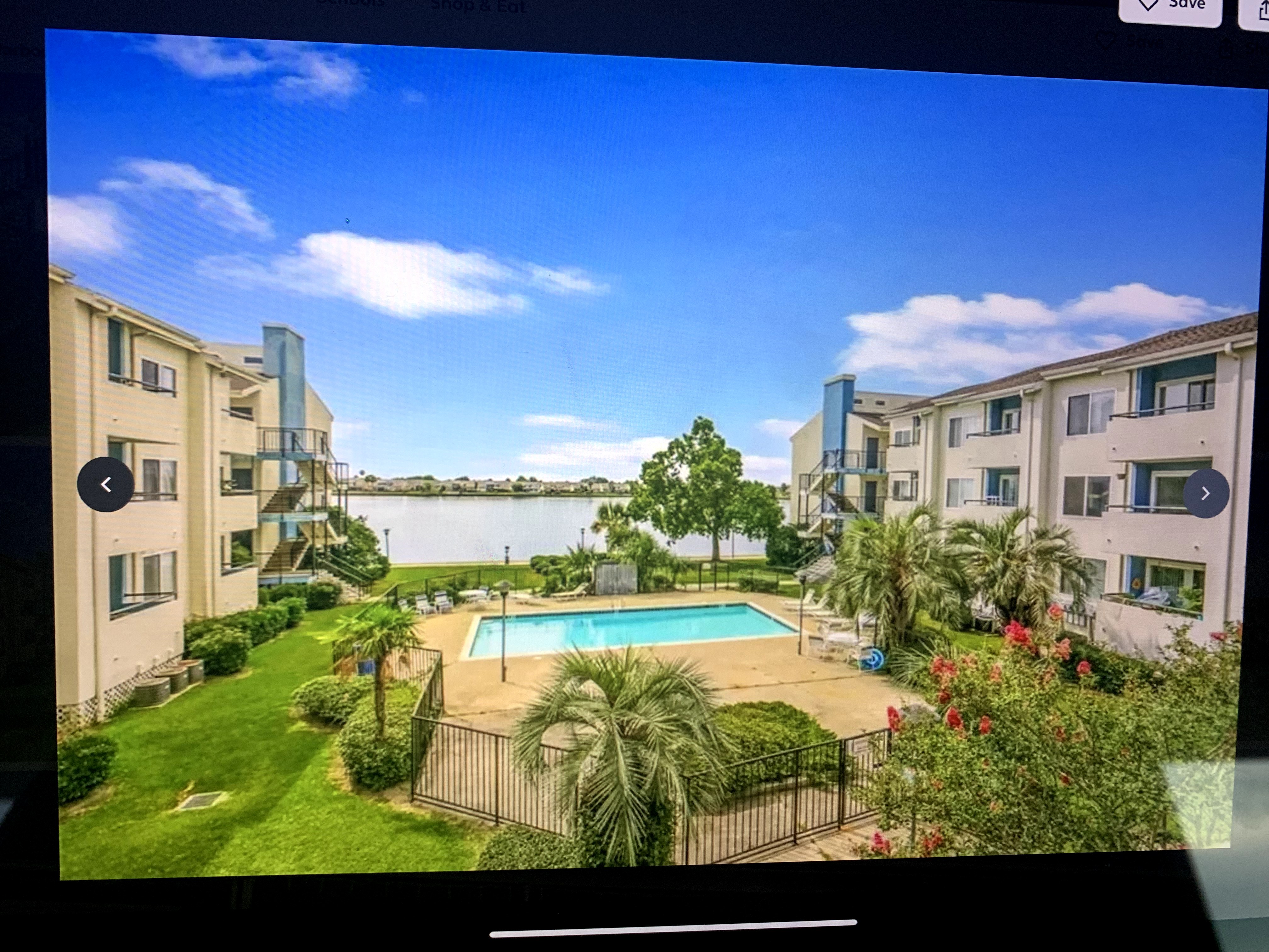 2BR. Waterfront, Amazing sunset, with pool.