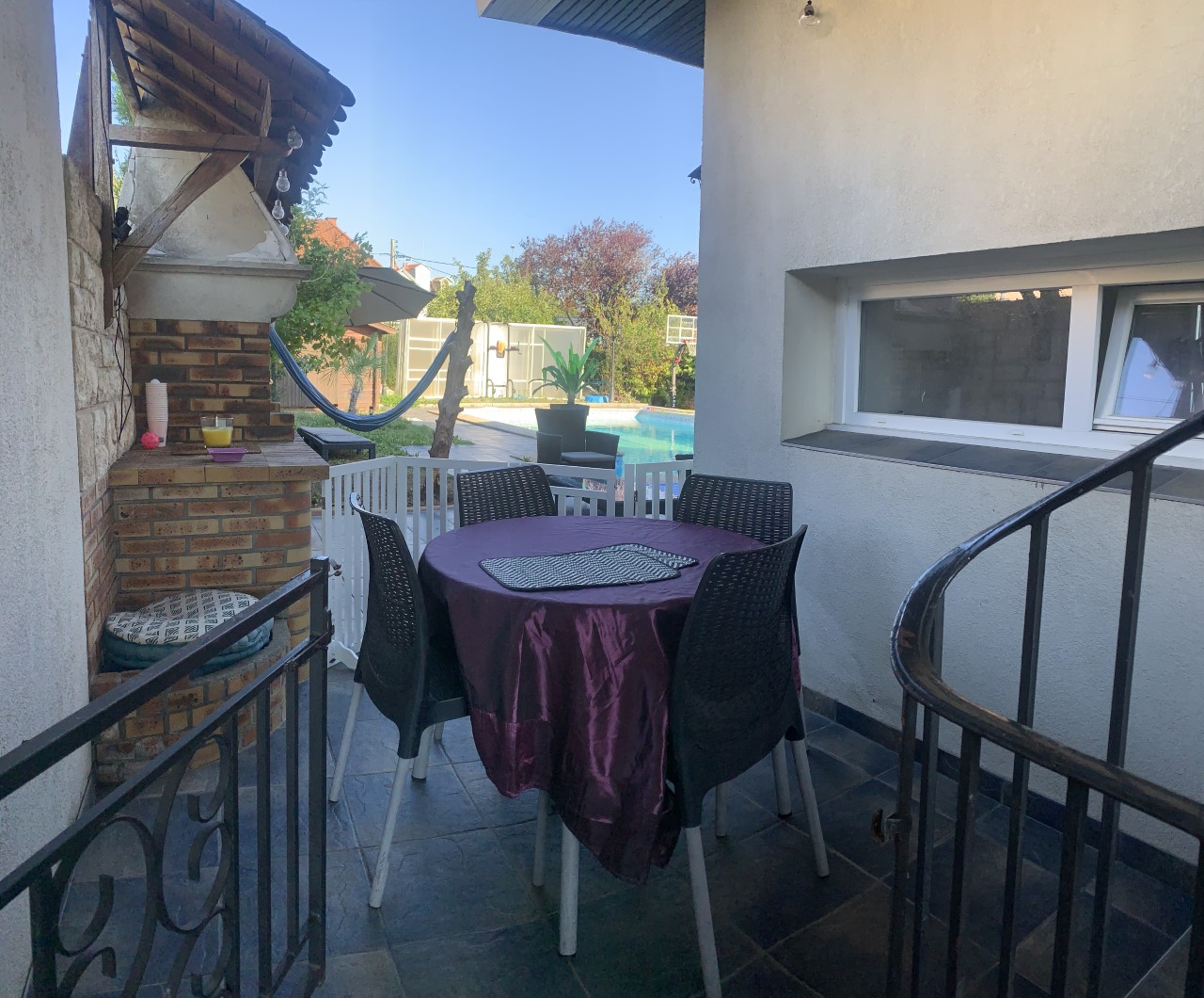 Independent accommodation in house in the heart of Dole