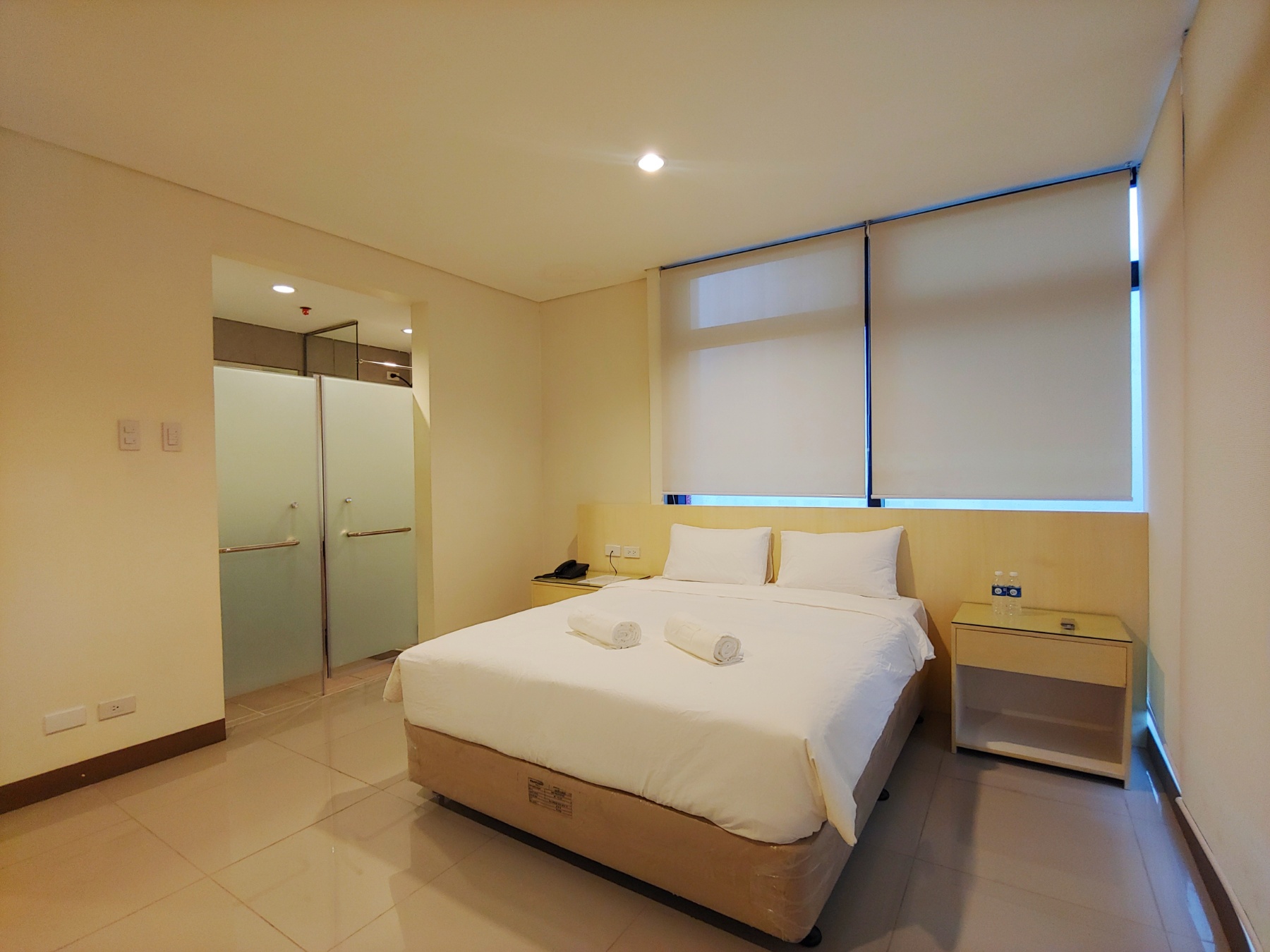Room 804 Suite Room in Kaizen Suites Taft Hotels for Rent in Manila