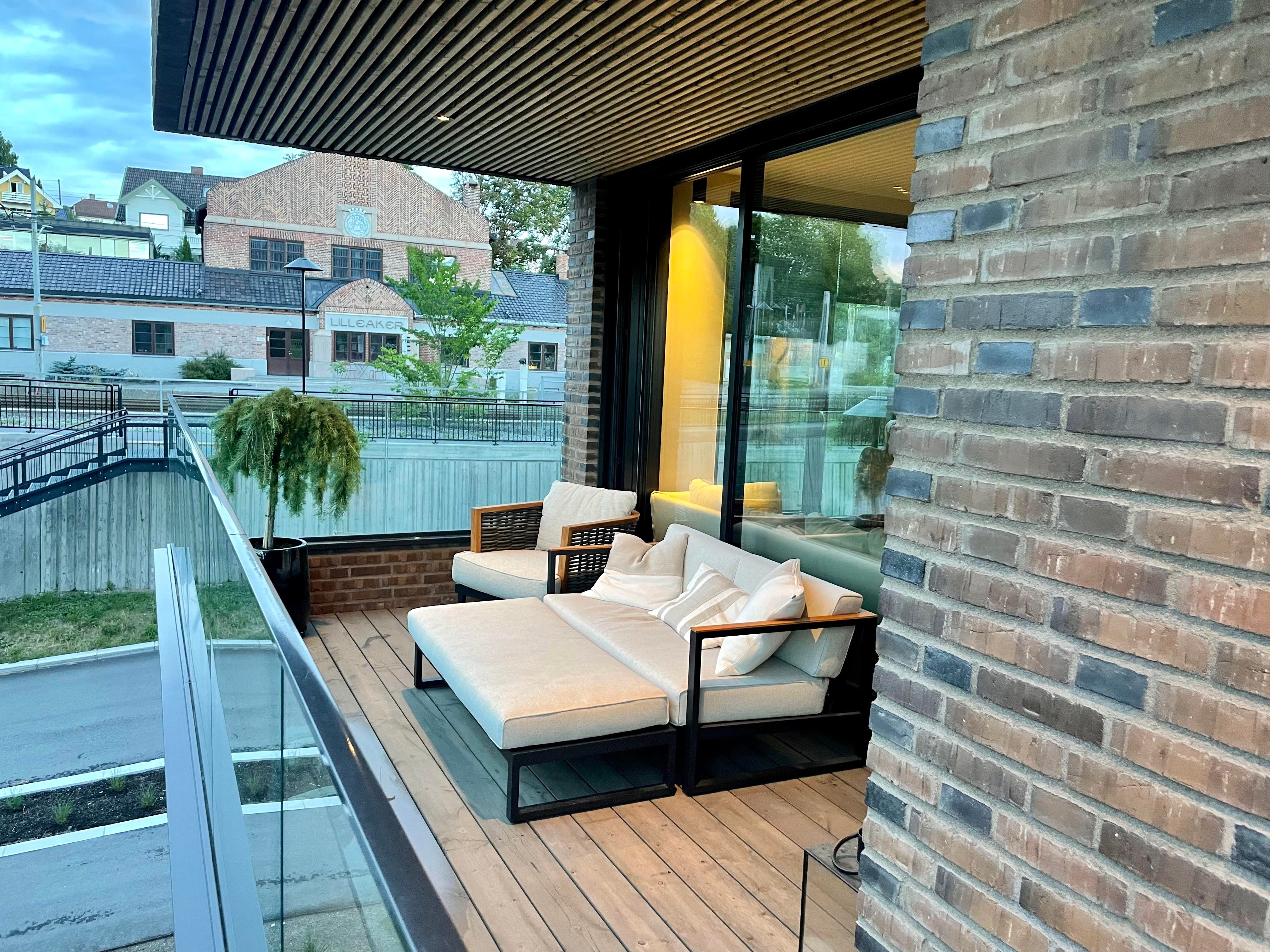 Upscale condominium with free parking