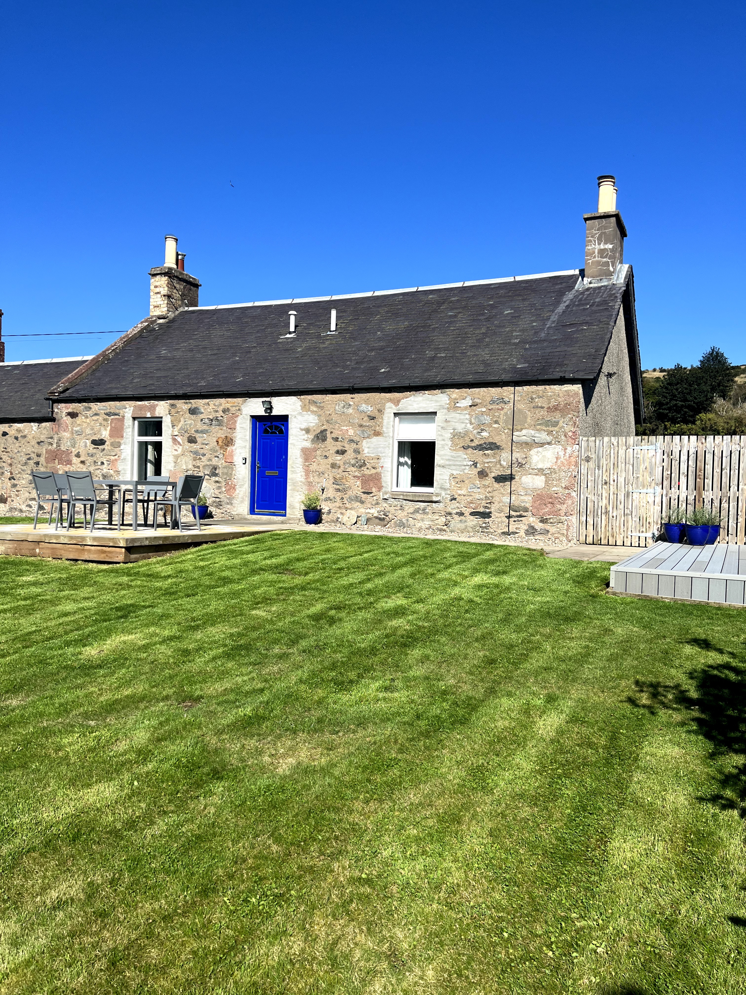 Cosy 3-bedroom Farmhouse with hot tub