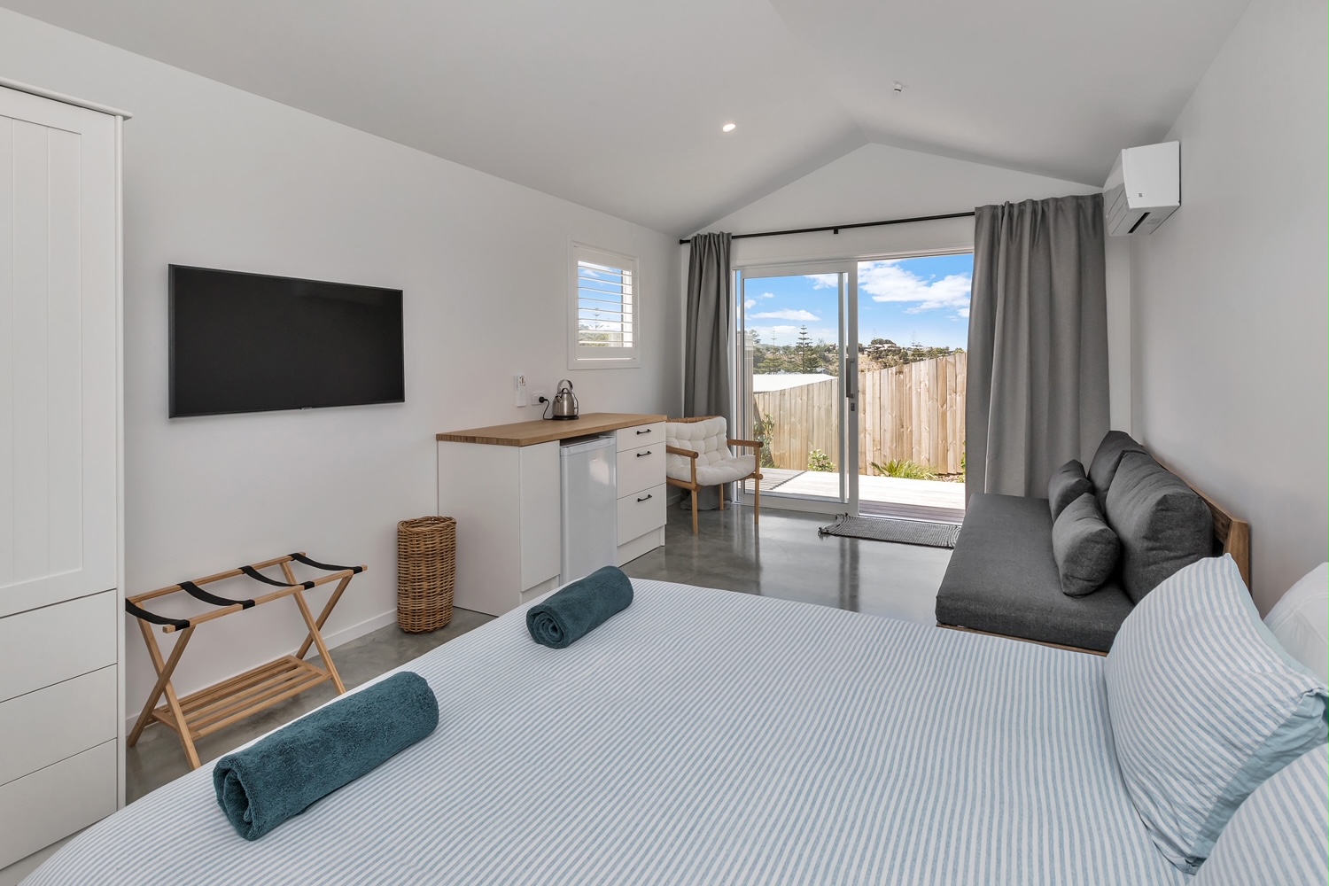 Stand Alone Mangawhai Heads Chalet