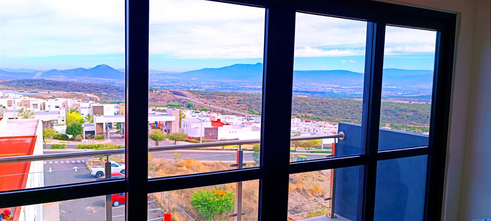 Dept with 2 Suites each private bathroom