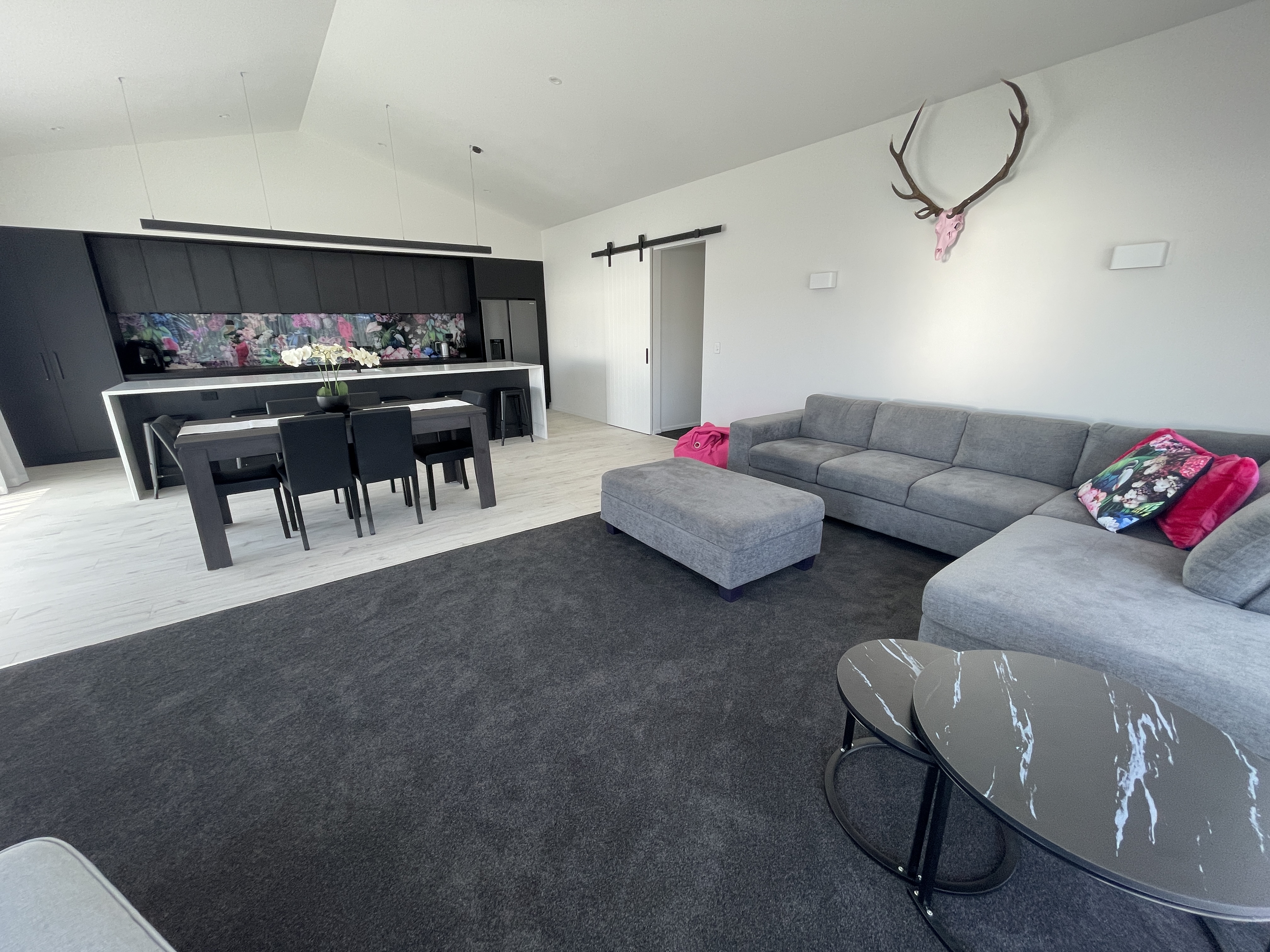 Modern 4 Bedroom Home in Wanaka