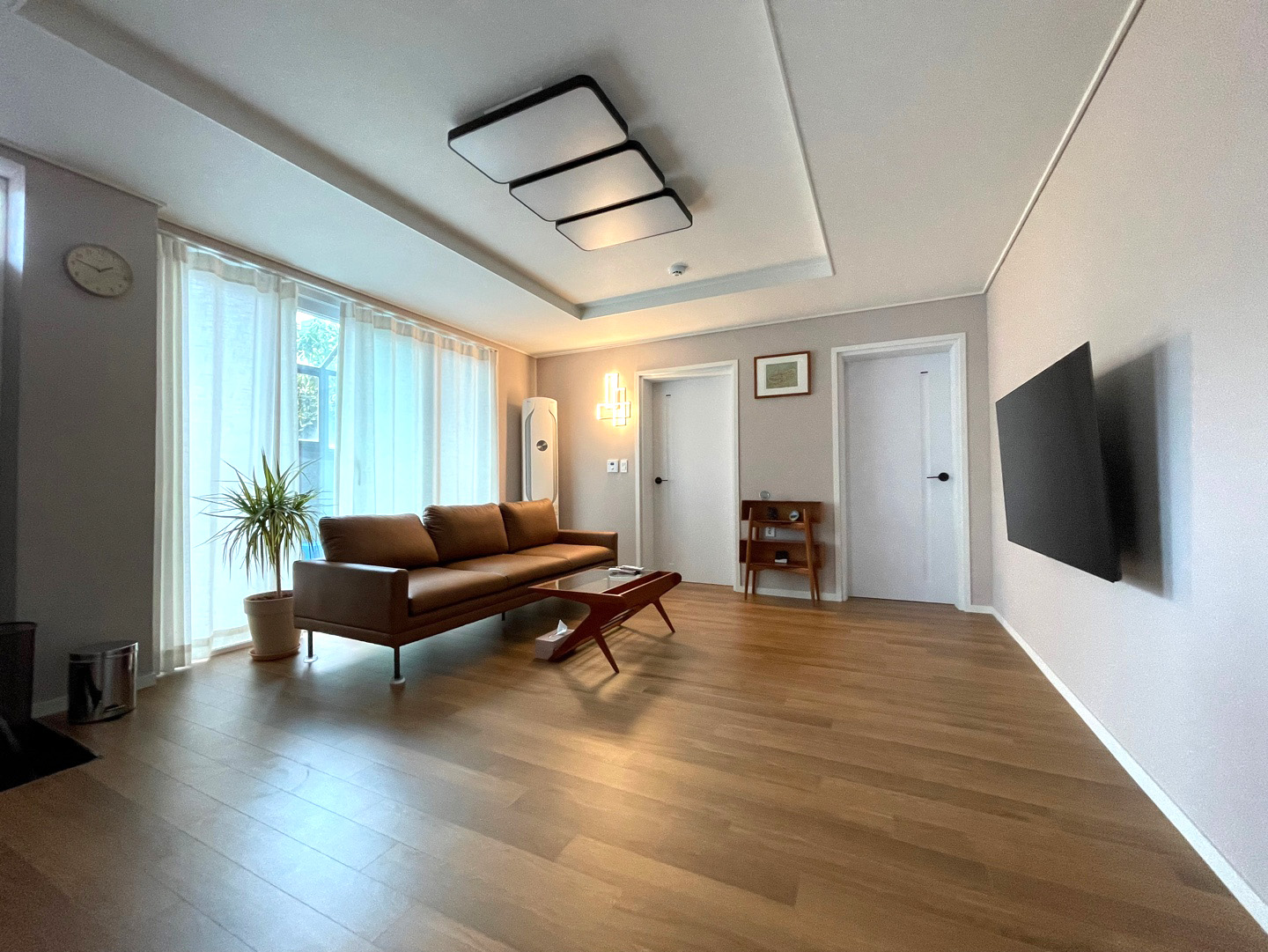 Why don't you spend a day in a single-family home in the city of New Jeju?