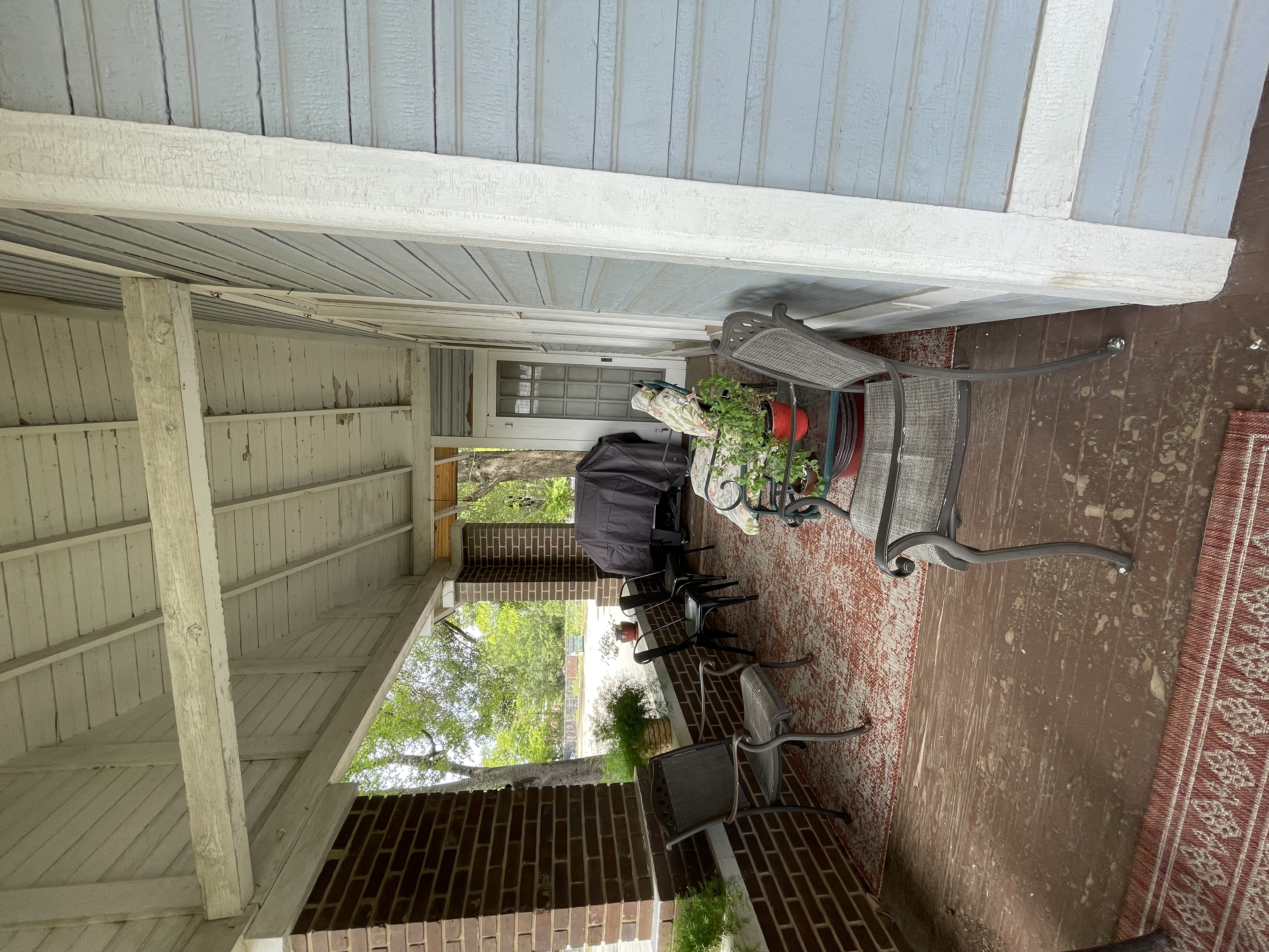 Fredonia Street House