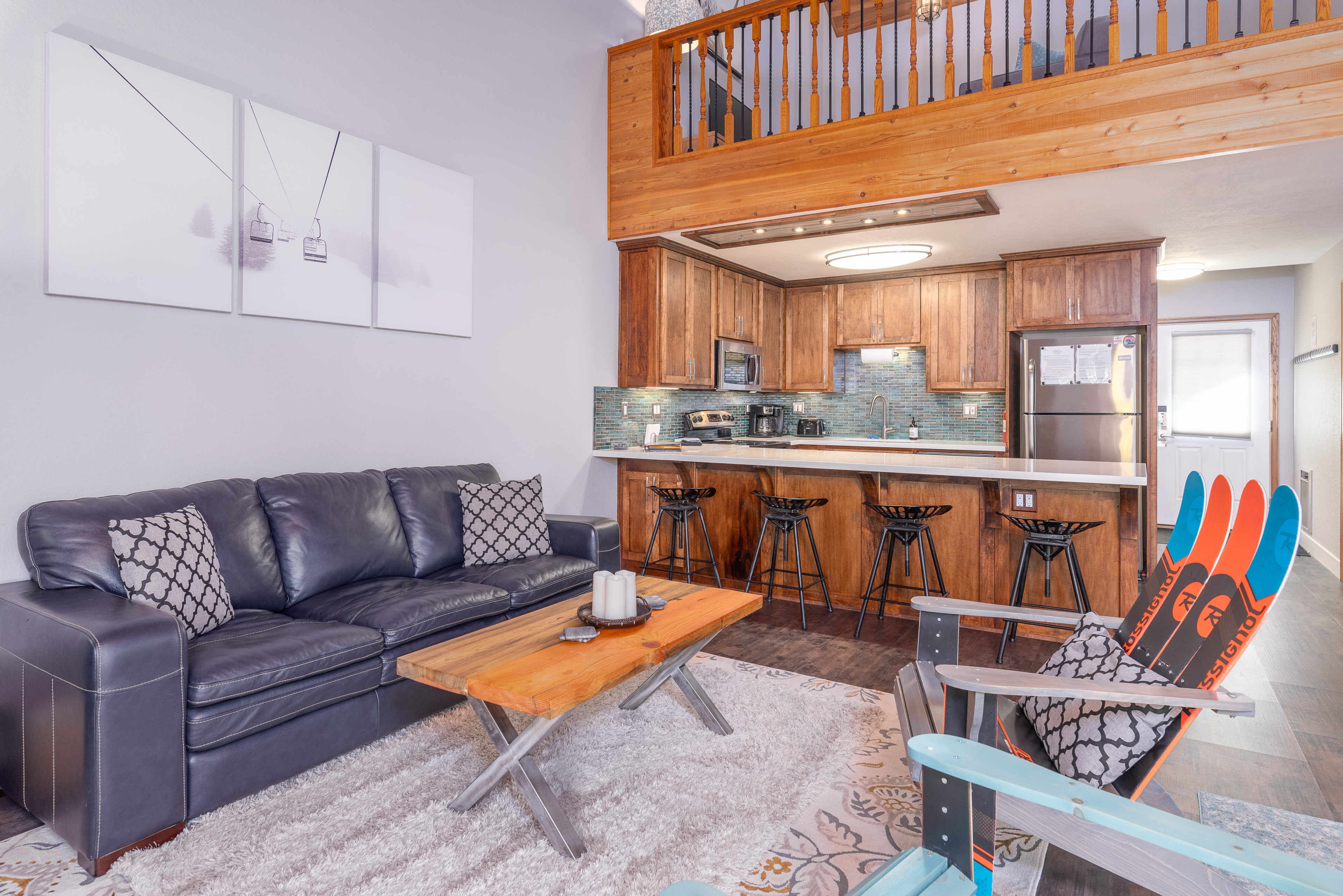 True Ski-in/Ski-out, Spacious 3-bdrm, 3 bath Condo