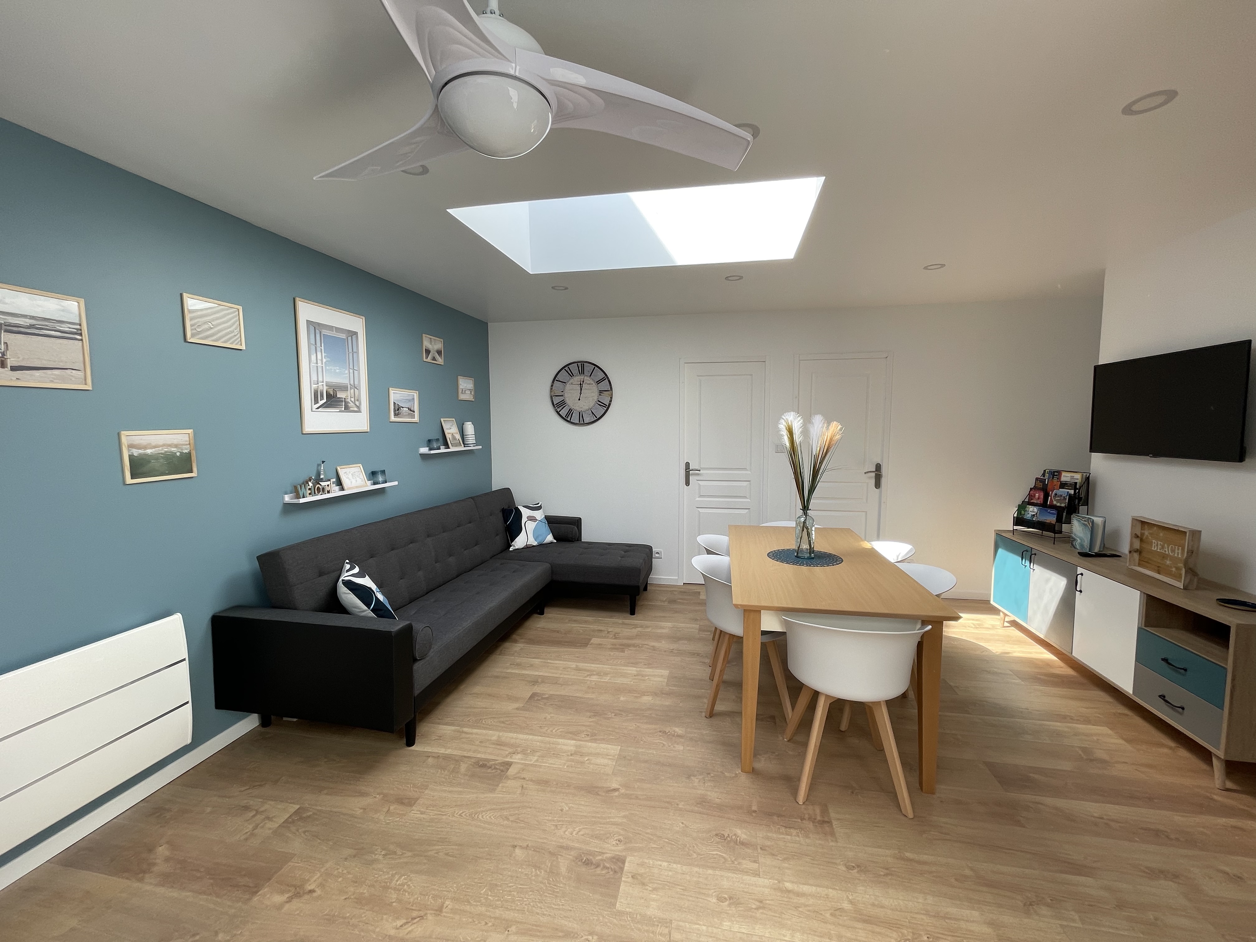 The Seaside Apartment