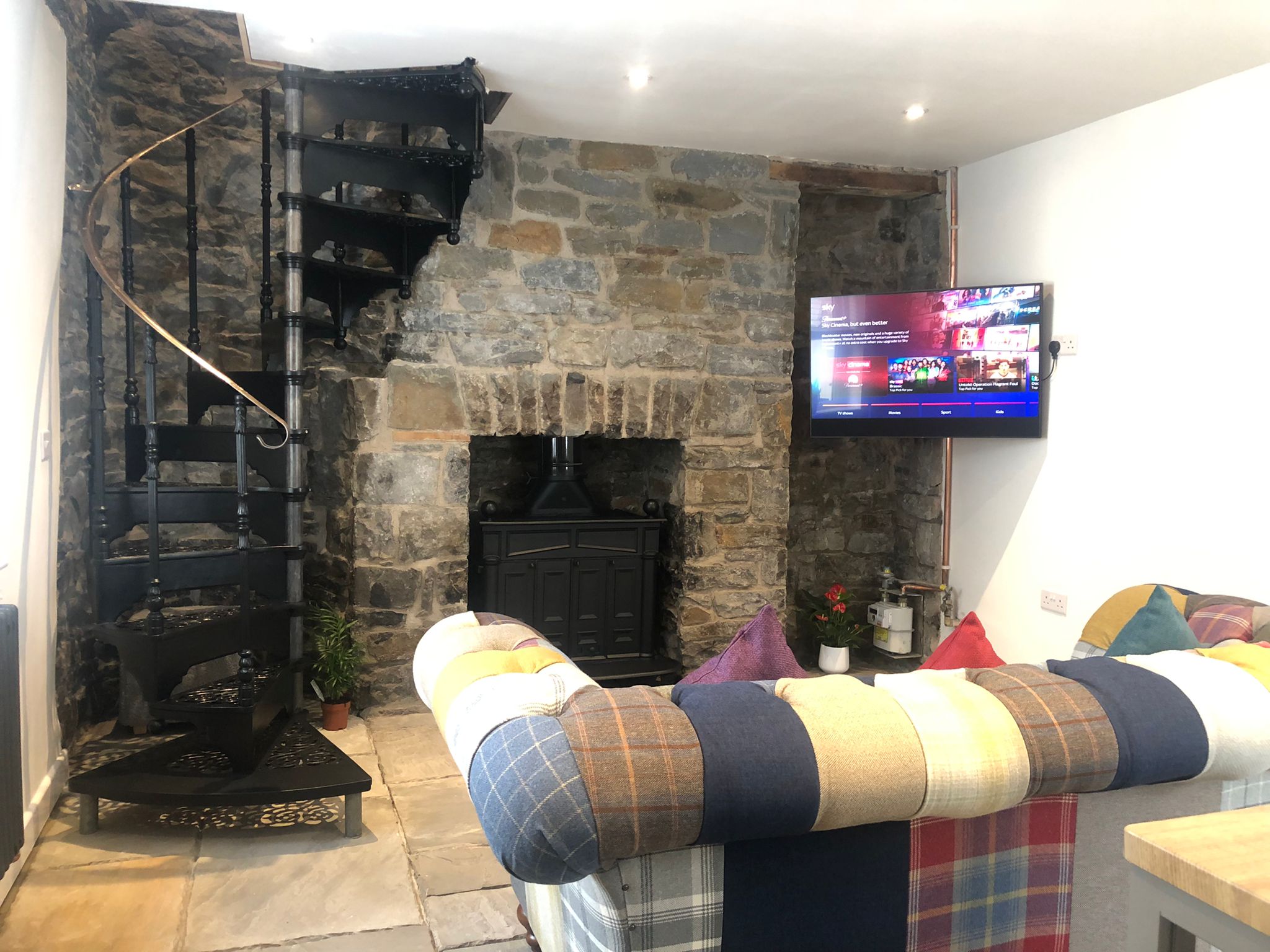 Beautiful Stone Cottage near BPW & Brecon Beacons Cottages for Rent