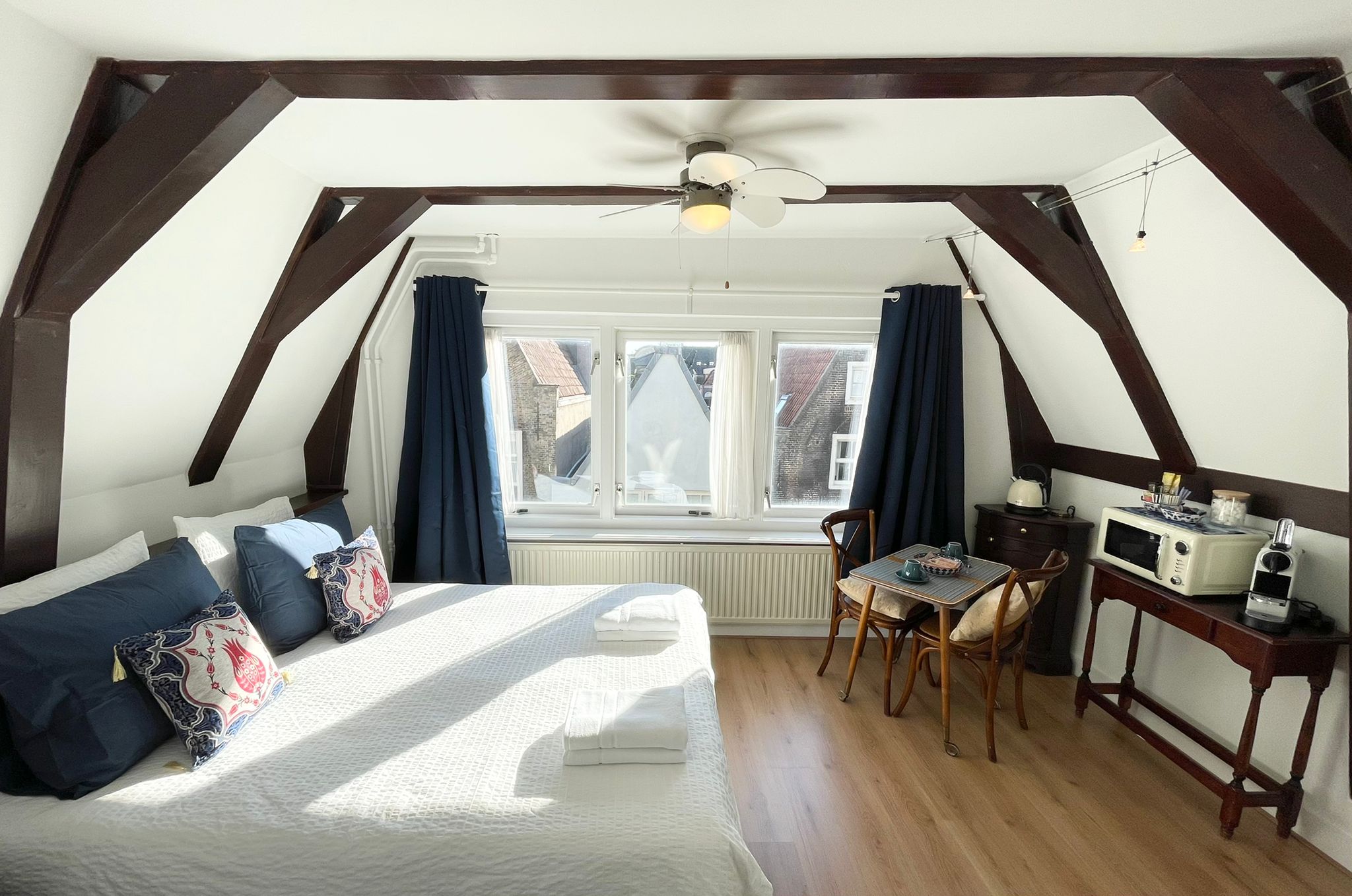 amazing private room in historic city-centre — Amsterdam stay
