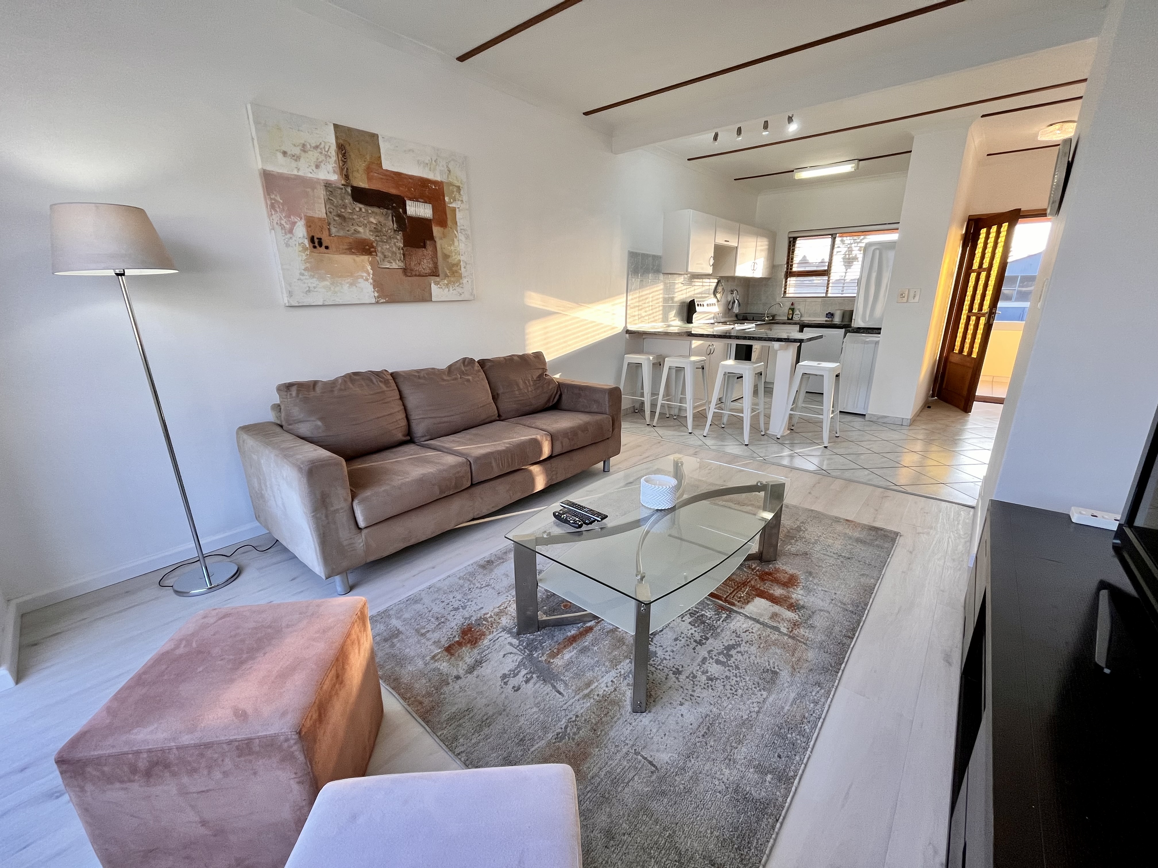 Central Flat @ Chico, Unit 2