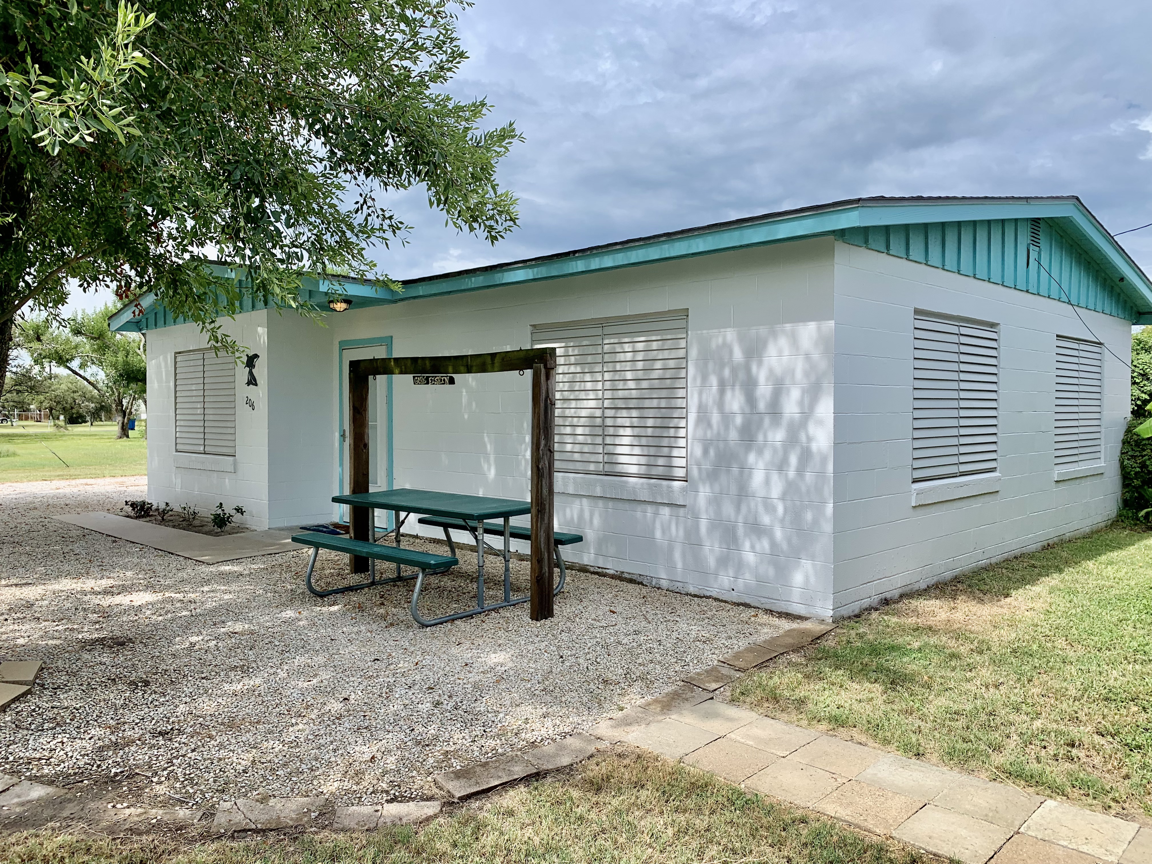 Cheerful two bedroom home with lots of parking