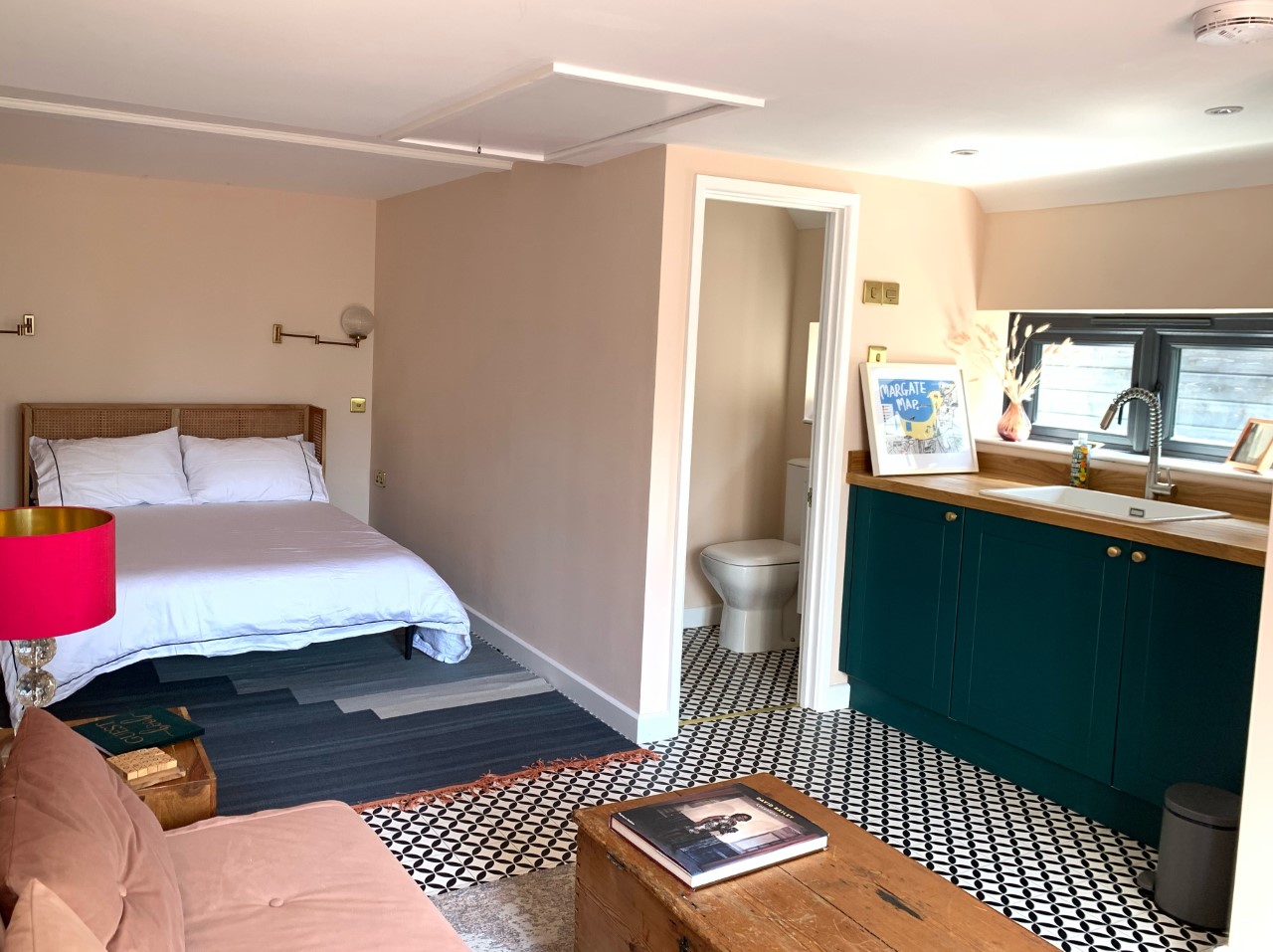 Pretty guest house in Cliftonville.