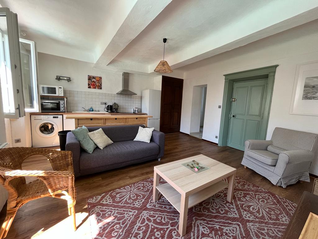 Apartment in a house with character.
