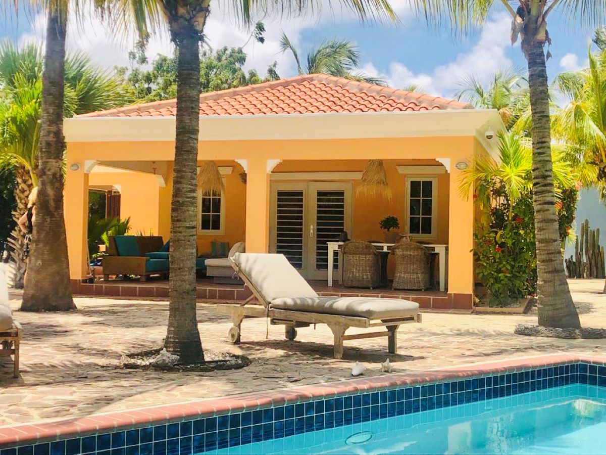 Luxury Villa on Perla divers paradise