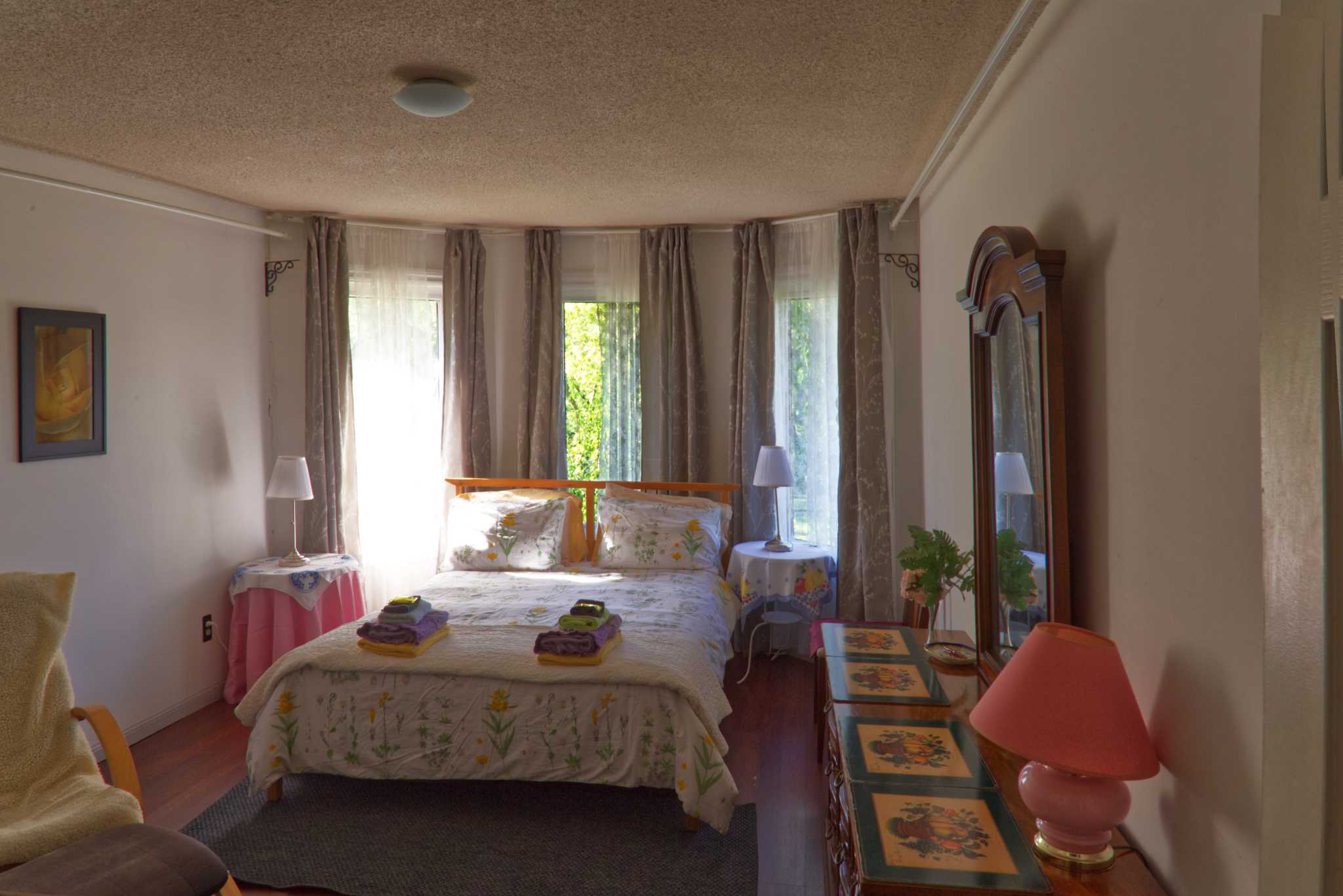 Guildwood BnB - Pink Room