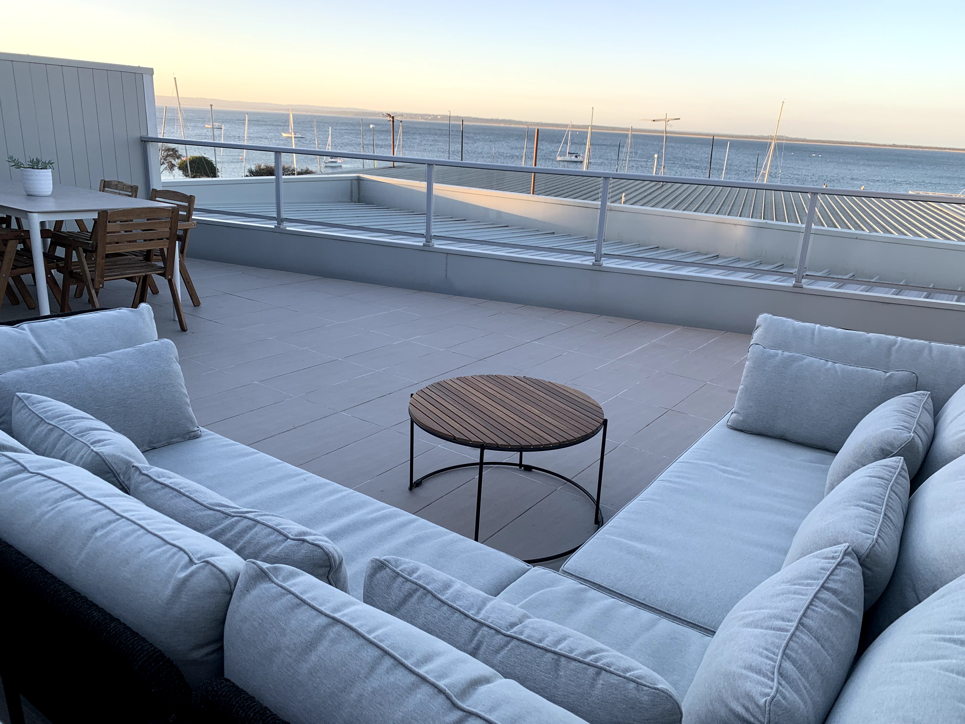 Cosy Seaside Getaway, sleeps 6