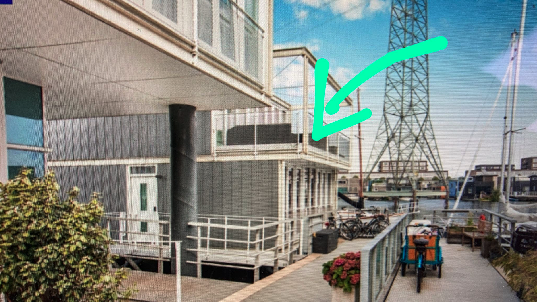 3 fl 150m2  watervilla in Amsterdam , free parking — Amsterdam stay