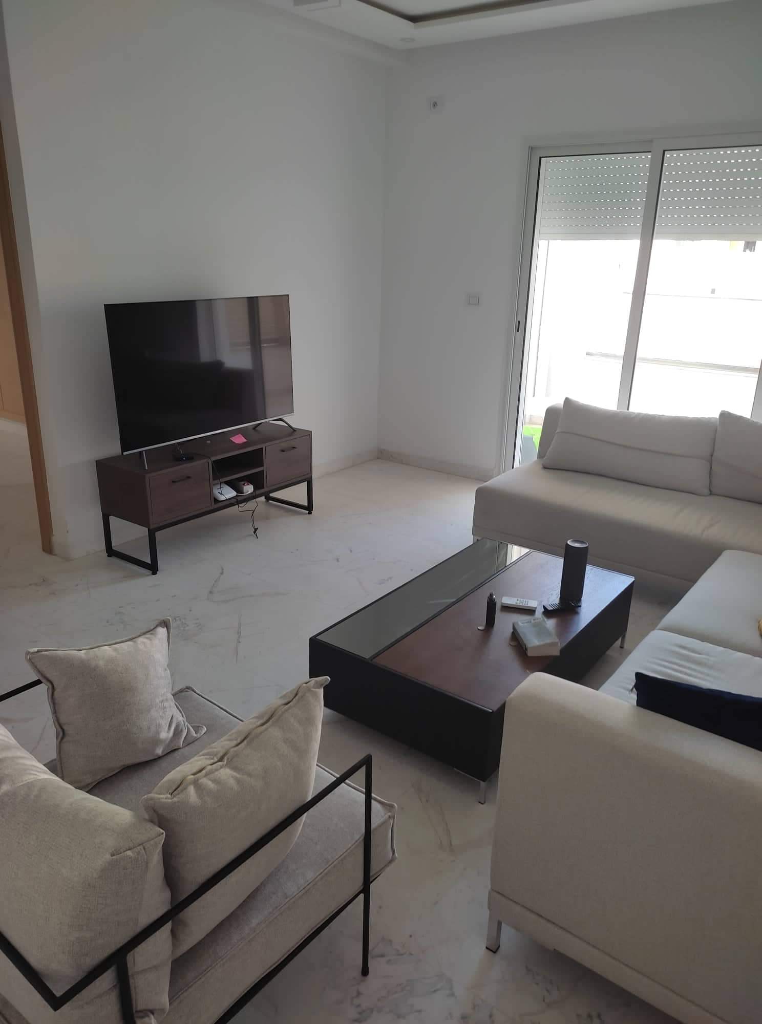 Ennasr 2-Ariana
Superb apartment  S+1 , 77 m2
