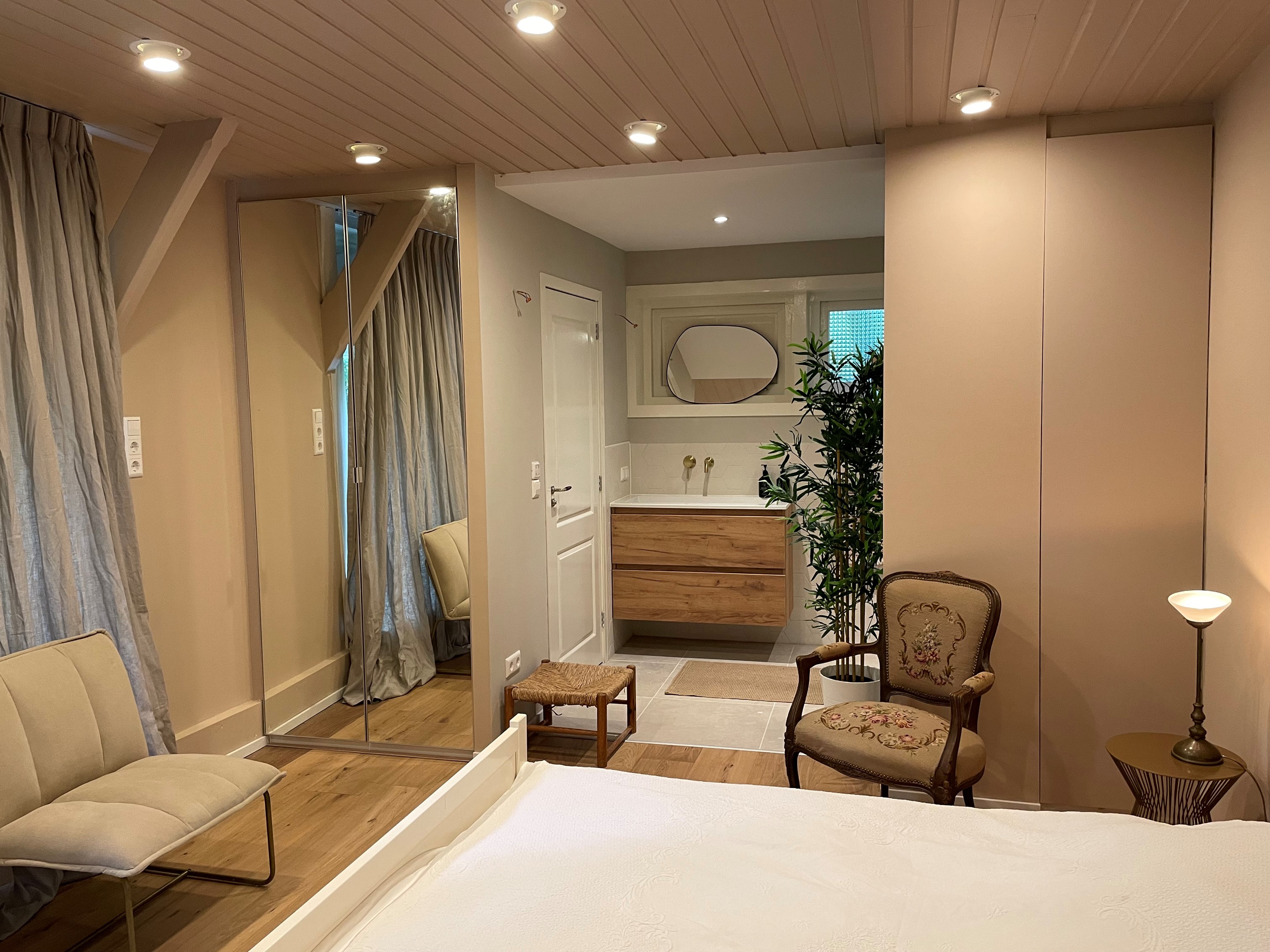 At Amstel - with parking and use of bikes (room A) โ Amsterdam stay